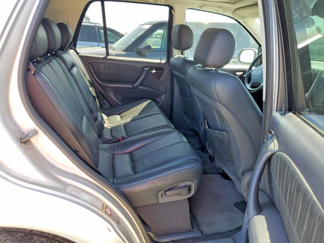 2000 Mercedes-benz Ml 430 Серебряный vin: 4JGAB72E8YA194018