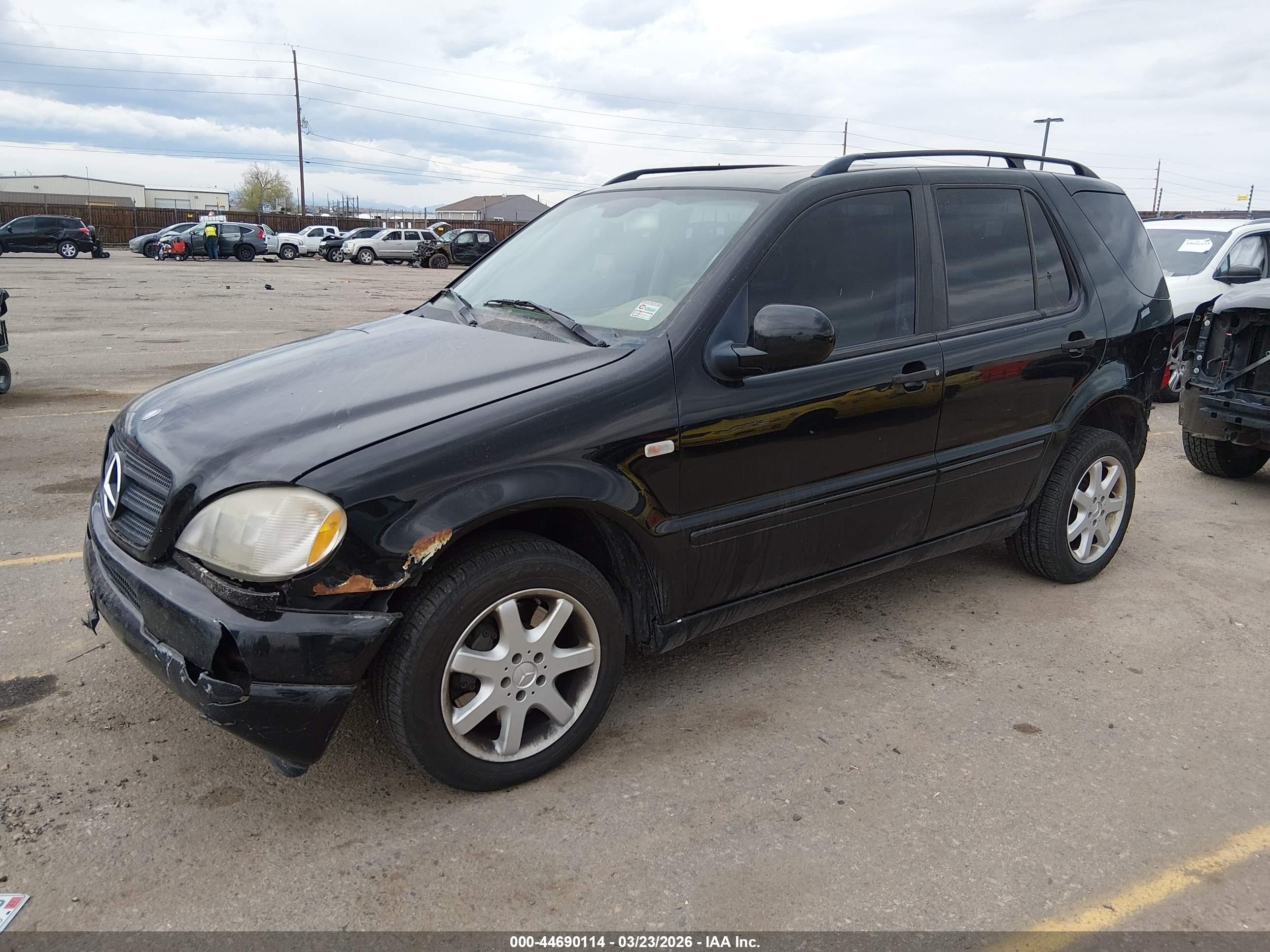 2001 Mercedes-benz Ml 430   Черный vin: 4JGAB72EX1A258680