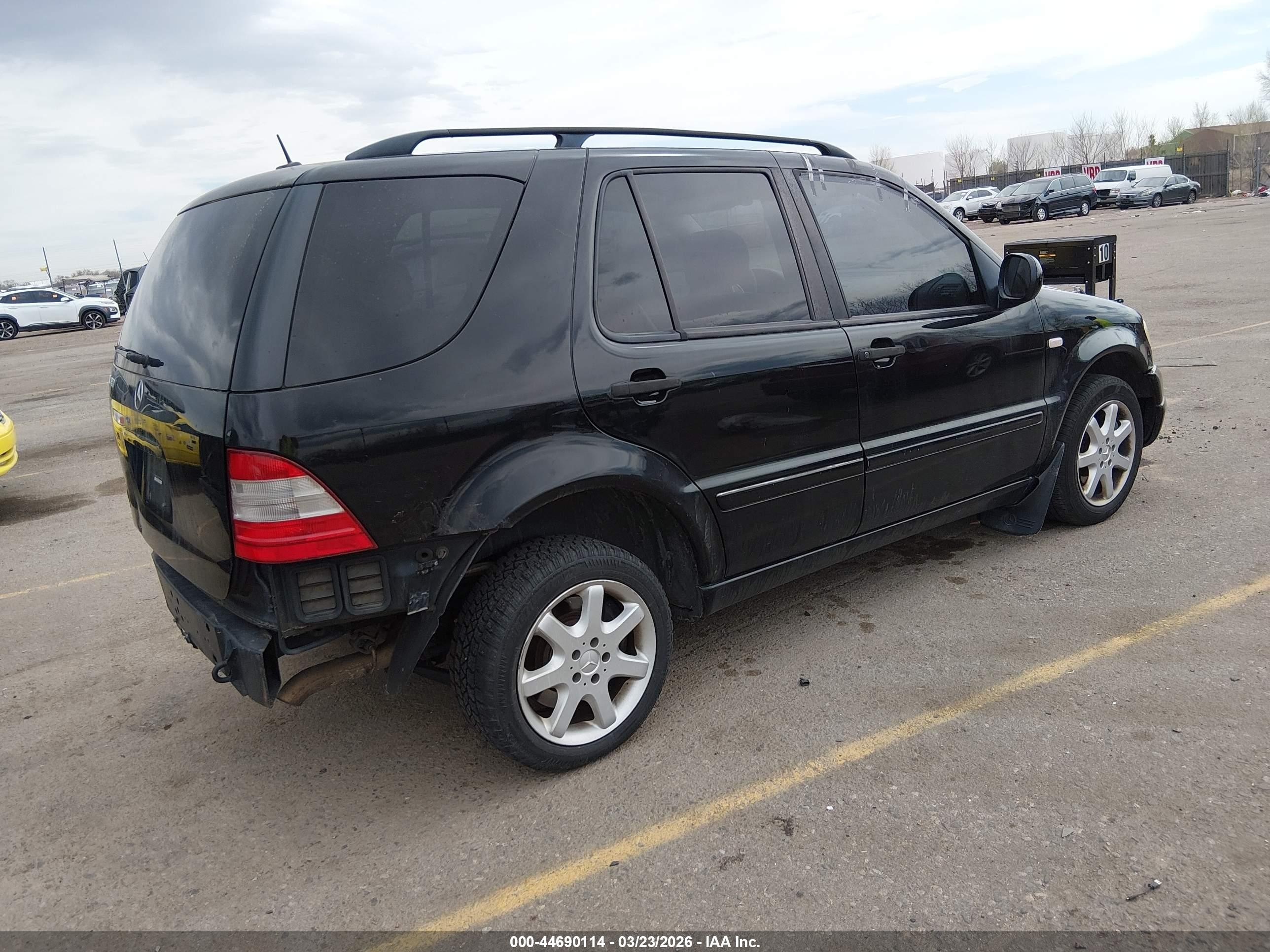 2001 Mercedes-benz Ml 430   Черный vin: 4JGAB72EX1A258680