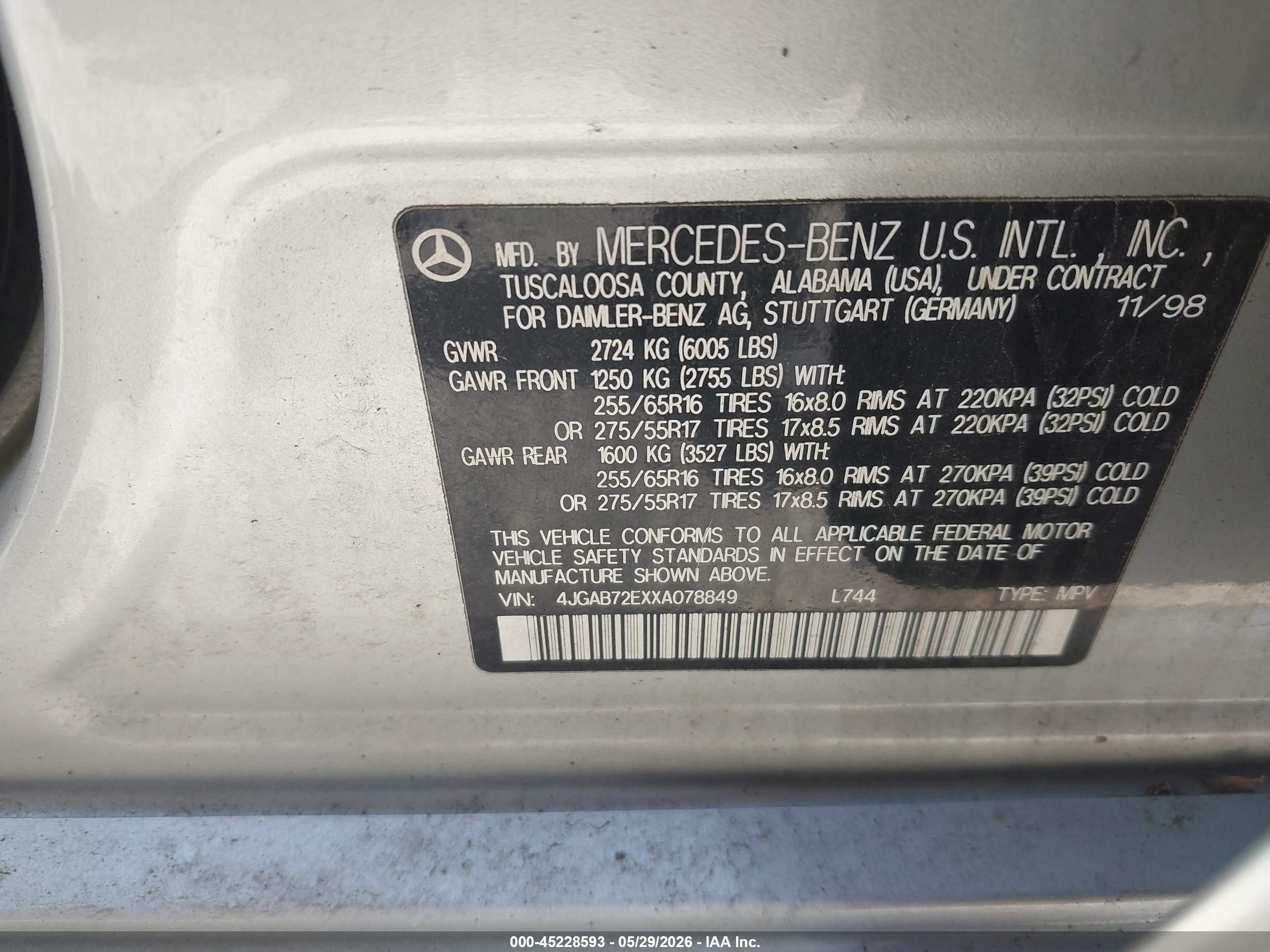 1999 Mercedes-benz Ml 430   Серебряный vin: 4JGAB72EXXA078849