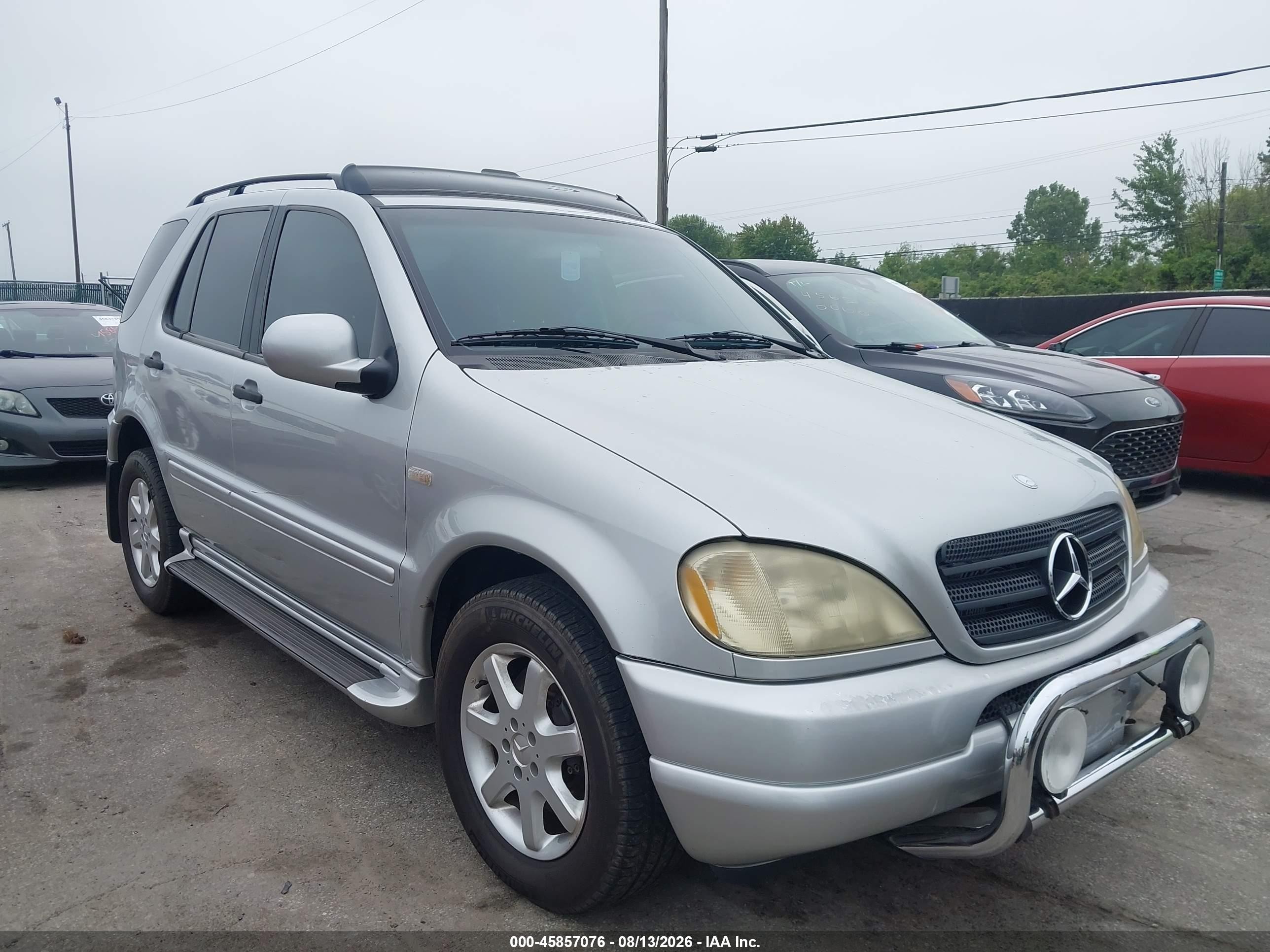 2000 Mercedes-benz Ml 430   Silver vin: 4JGAB72EXYA178466