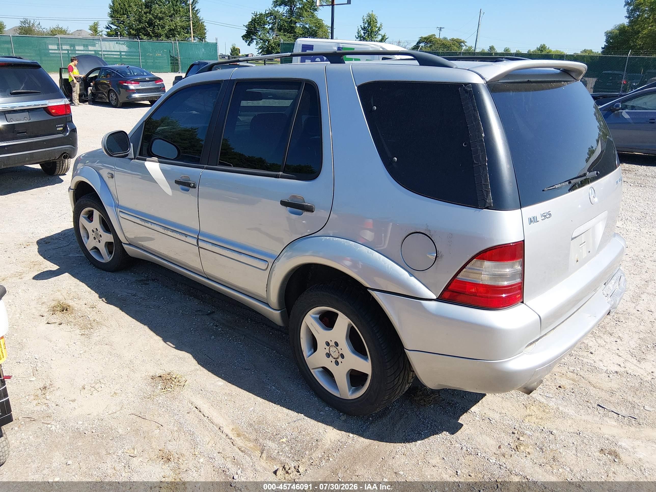 2000 Mercedes-benz Ml 55 Amg   Silver vin: 4JGAB74E6YA203960