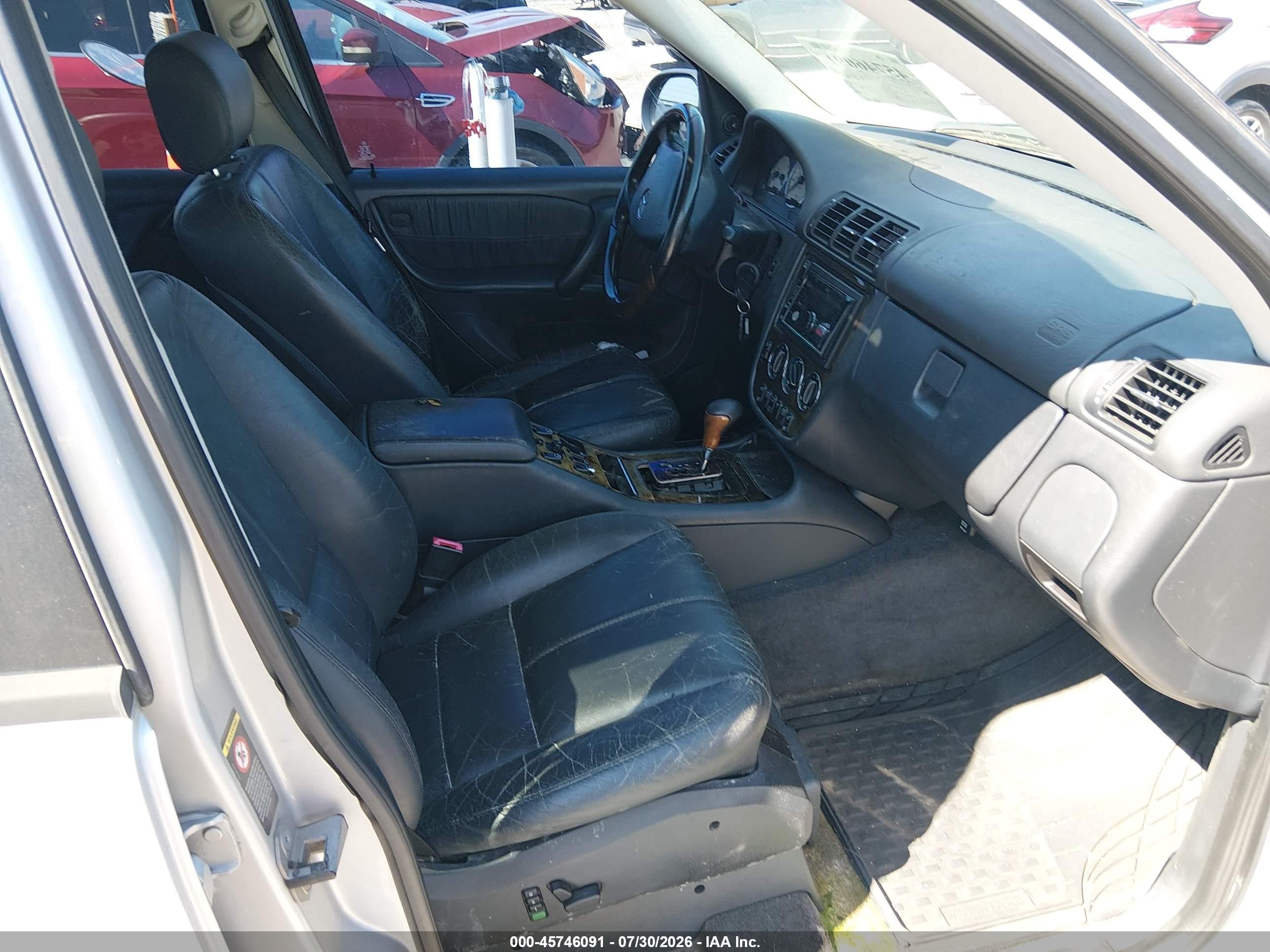 2000 Mercedes-benz Ml 55 Amg   Silver vin: 4JGAB74E6YA203960