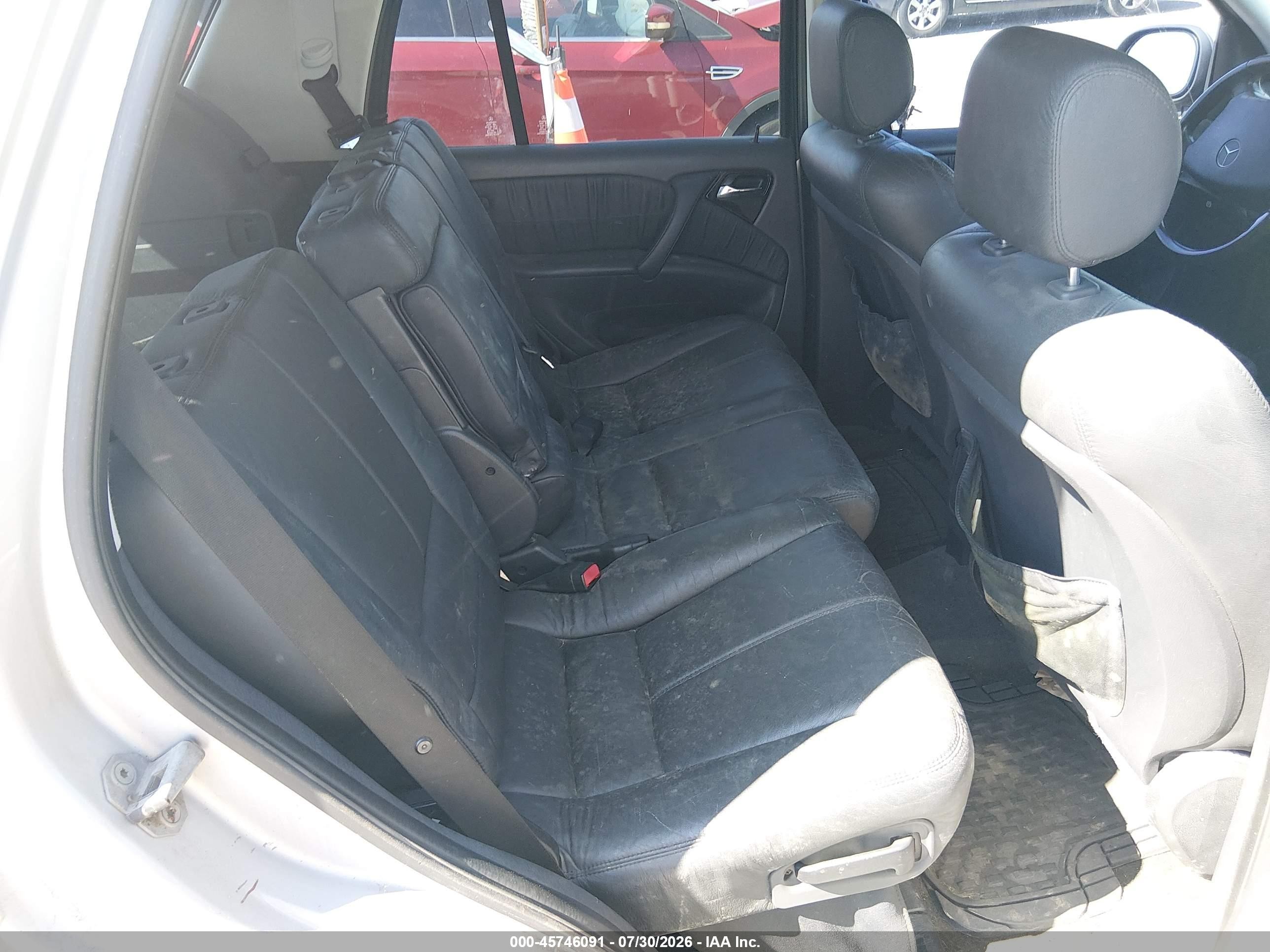 2000 Mercedes-benz Ml 55 Amg   Silver vin: 4JGAB74E6YA203960