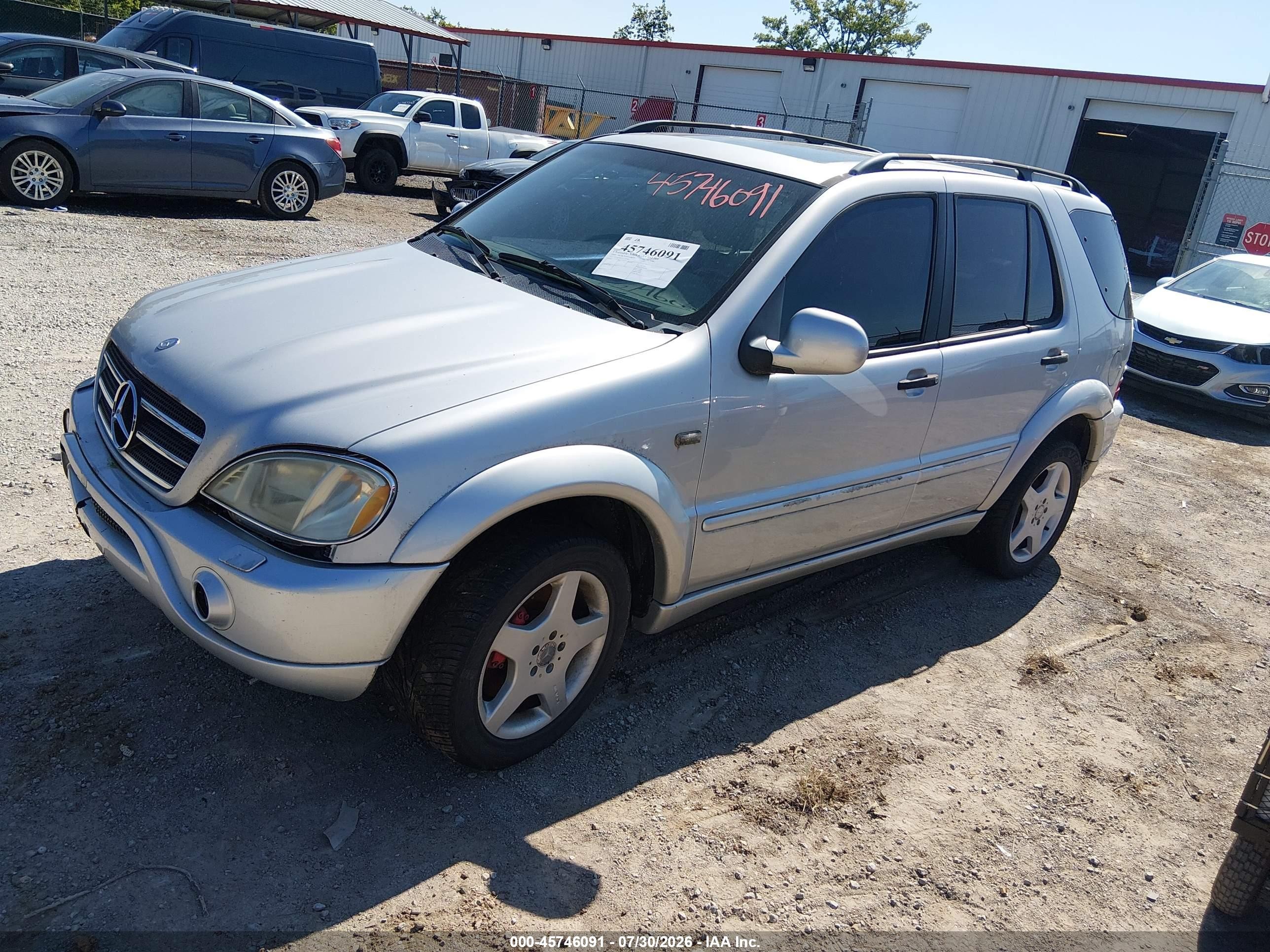 2000 Mercedes-benz Ml 55 Amg   Silver vin: 4JGAB74E6YA203960