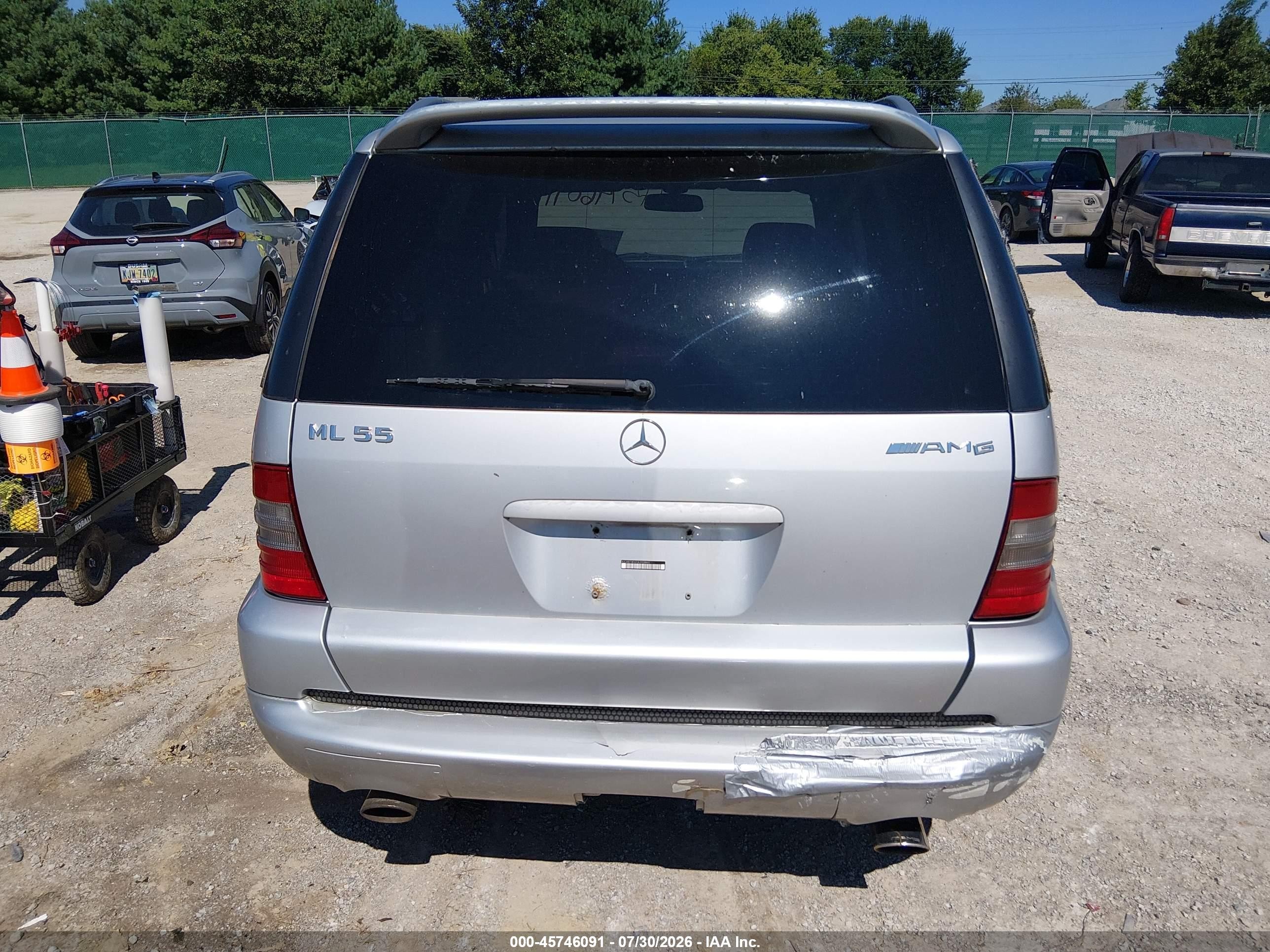 2000 Mercedes-benz Ml 55 Amg   Silver vin: 4JGAB74E6YA203960