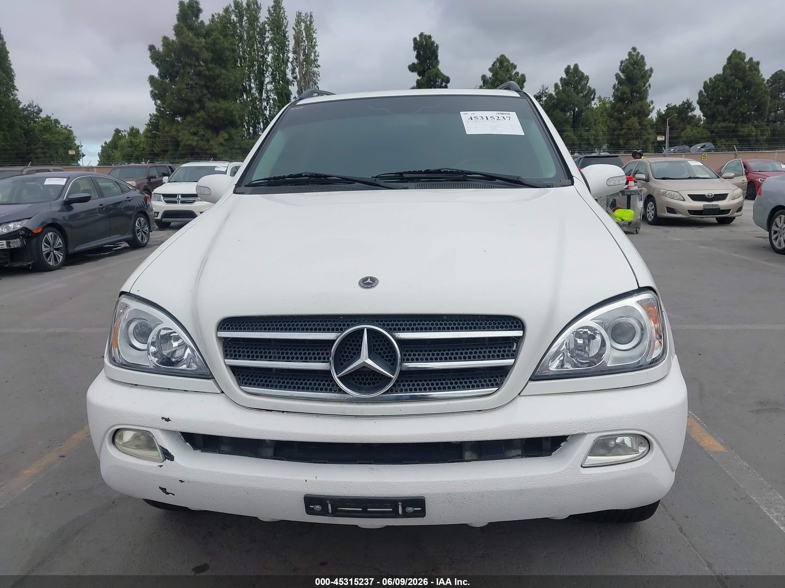 2002 Mercedes-benz Ml 500 Белый vin: 4JGAB75E82A337178