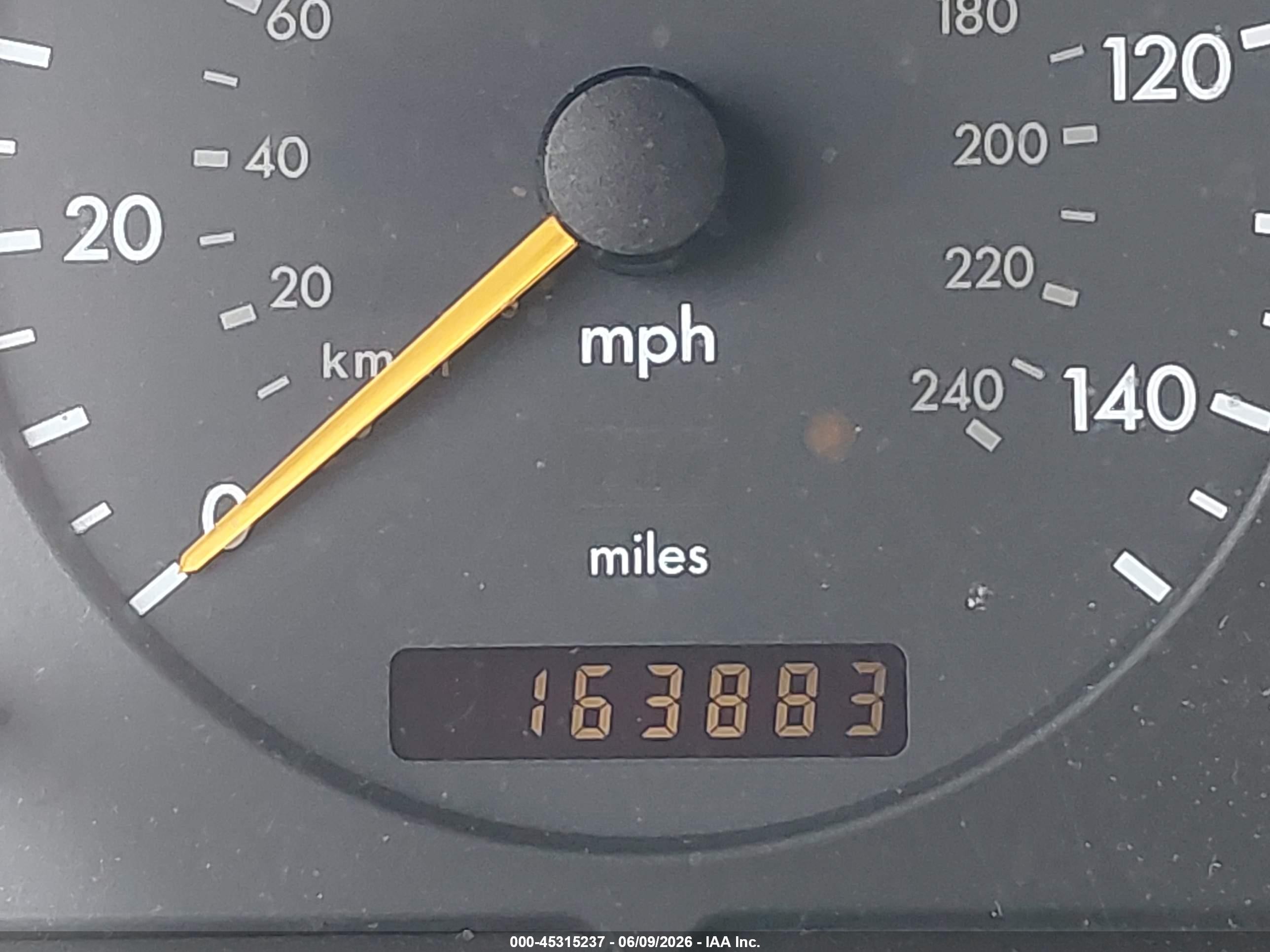2002 Mercedes-benz Ml 500 Белый vin: 4JGAB75E82A337178