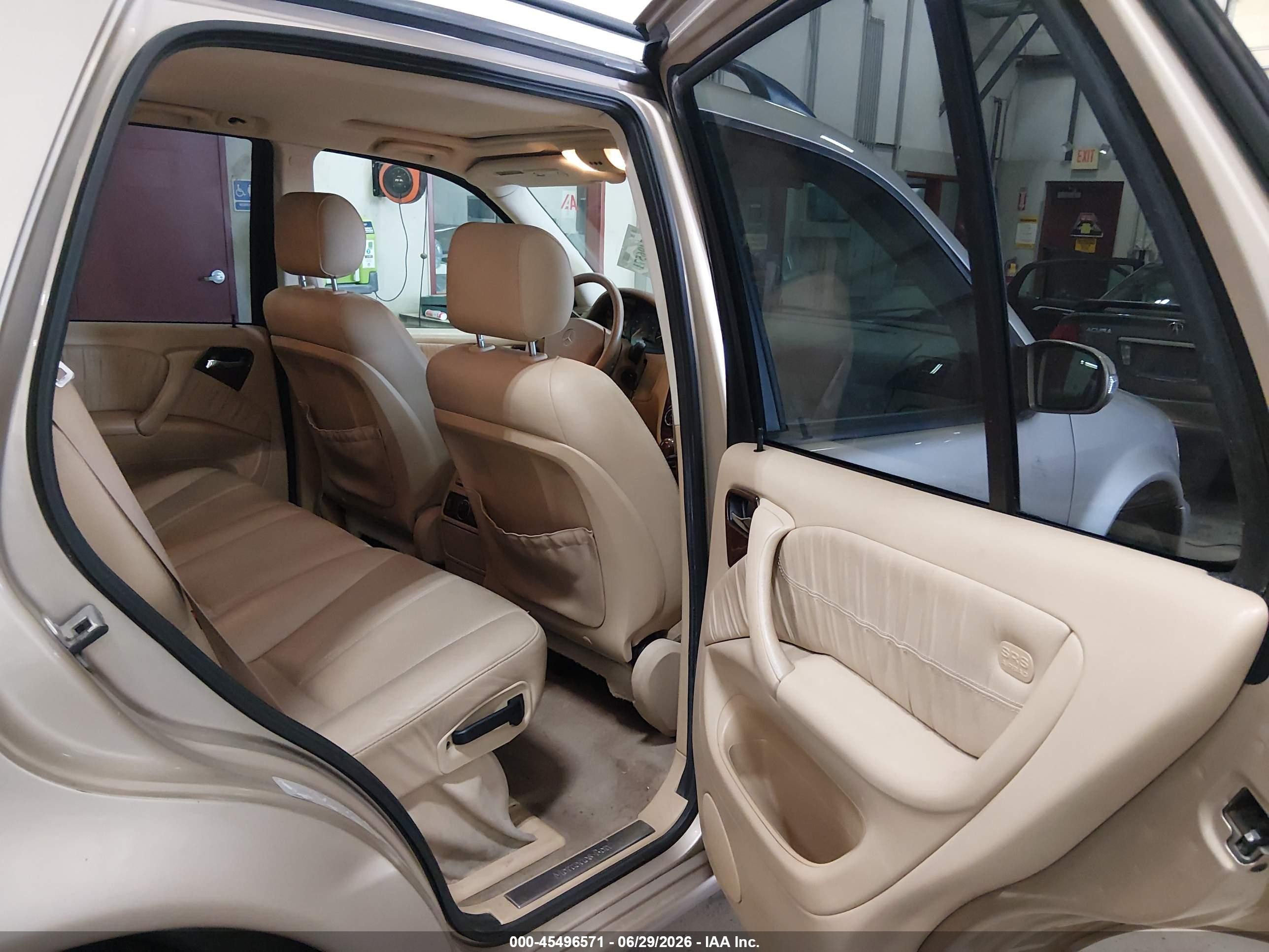 2003 Mercedes-benz Ml 500   Gold vin: 4JGAB75E83A376595