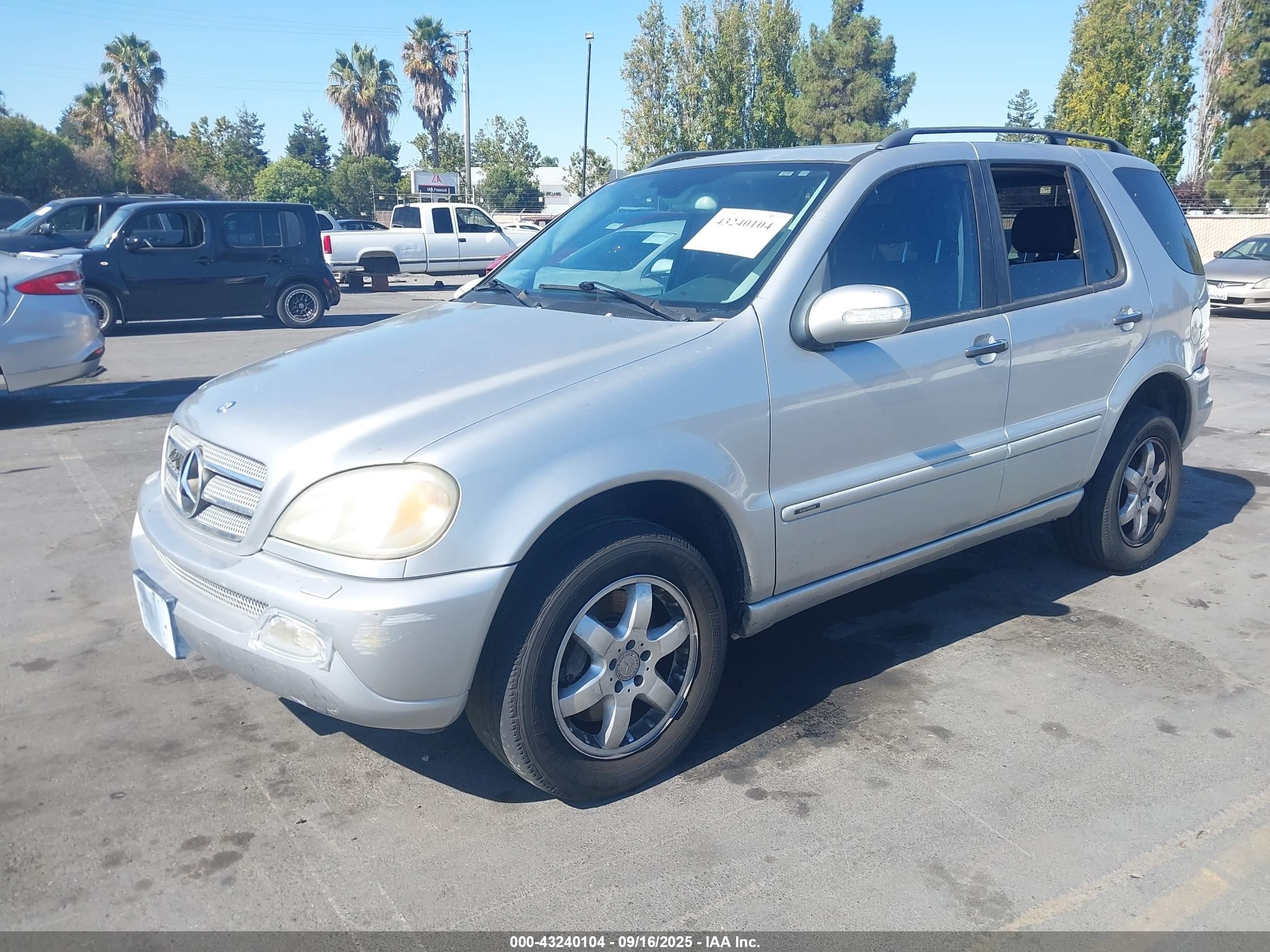 2003 Mercedes-benz Ml 500   Silver vin: 4JGAB75E83A427206