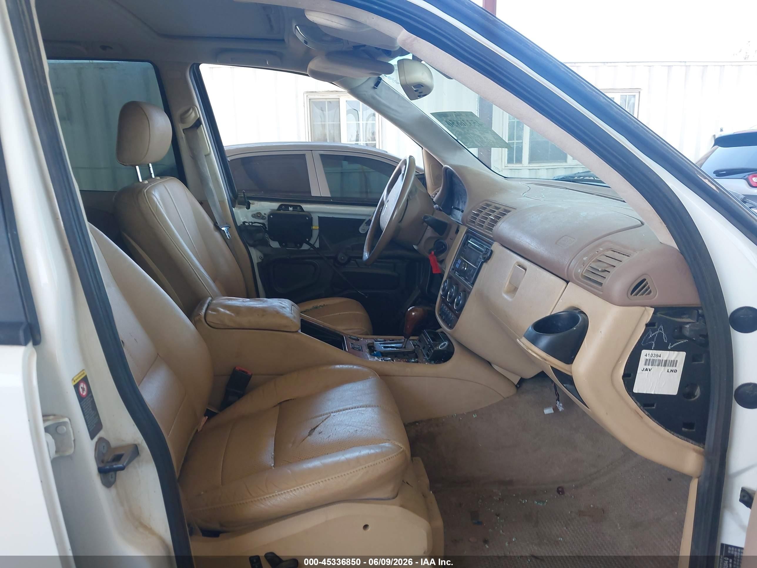 2002 Mercedes-benz Ml 500   White vin: 4JGAB75EX2A302271