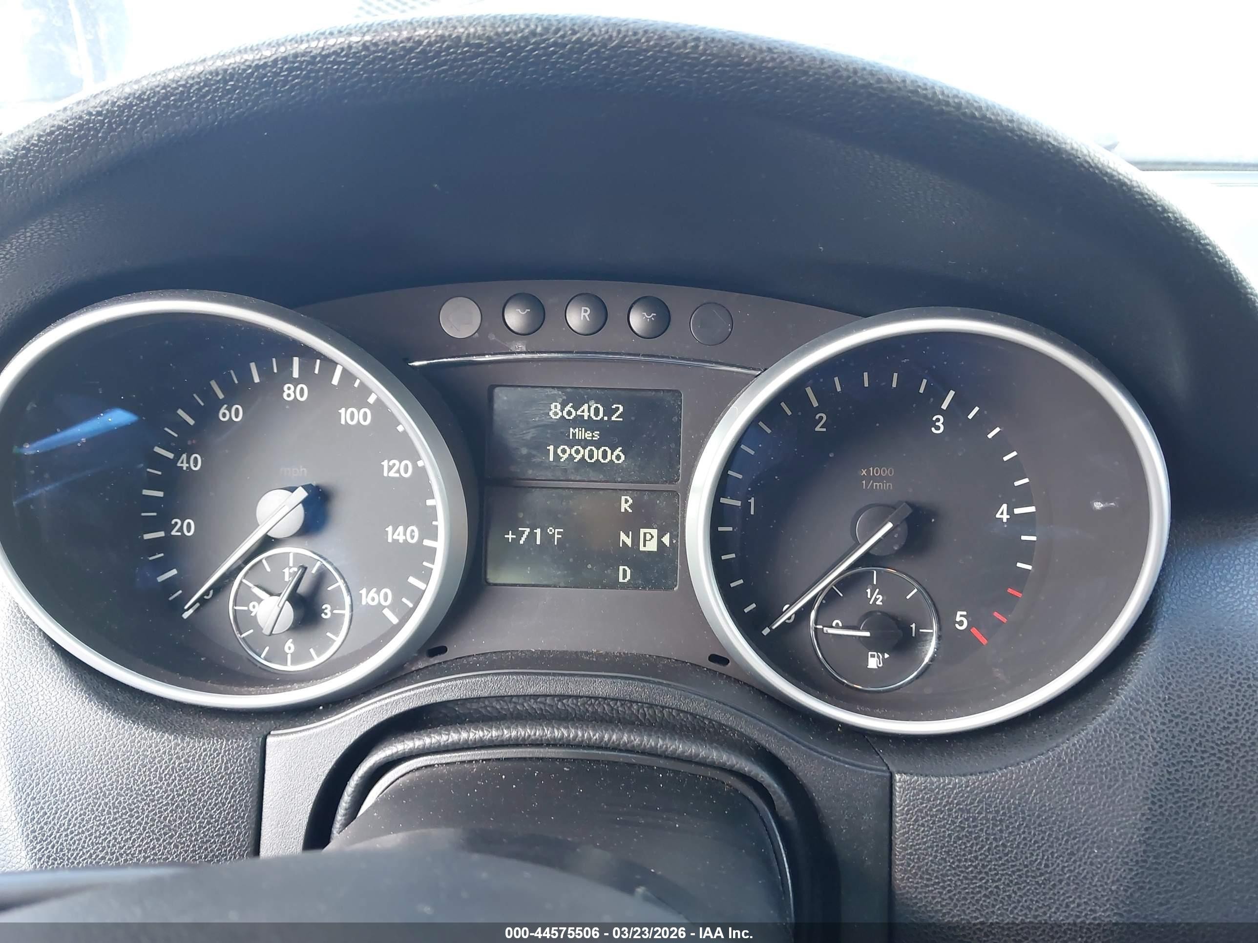 2011 Mercedes-benz Ml 350 Bluetec 4matic Серебряный vin: 4JGBB2FB0BA725632