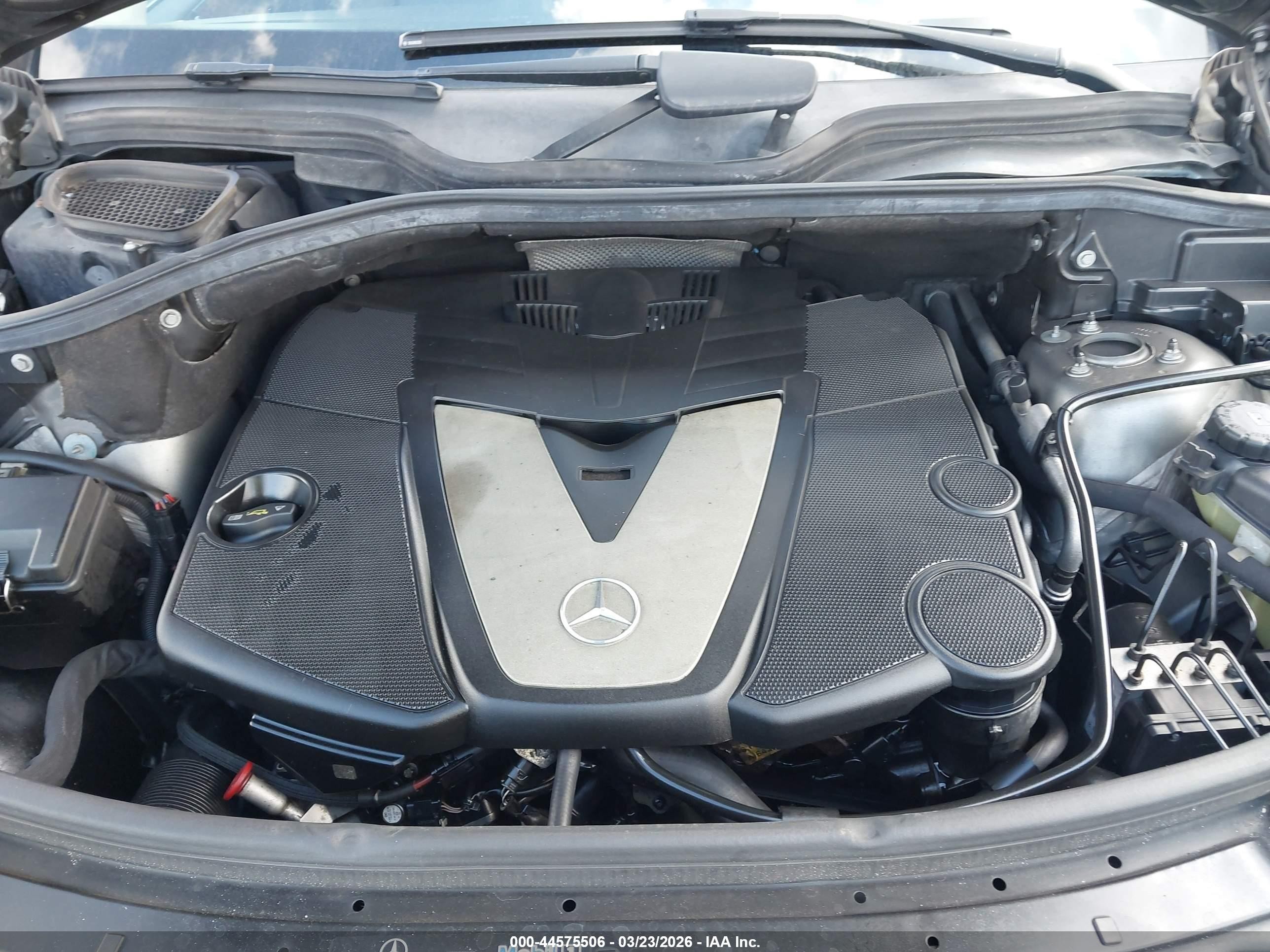 2011 Mercedes-benz Ml 350 Bluetec 4matic Серебряный vin: 4JGBB2FB0BA725632