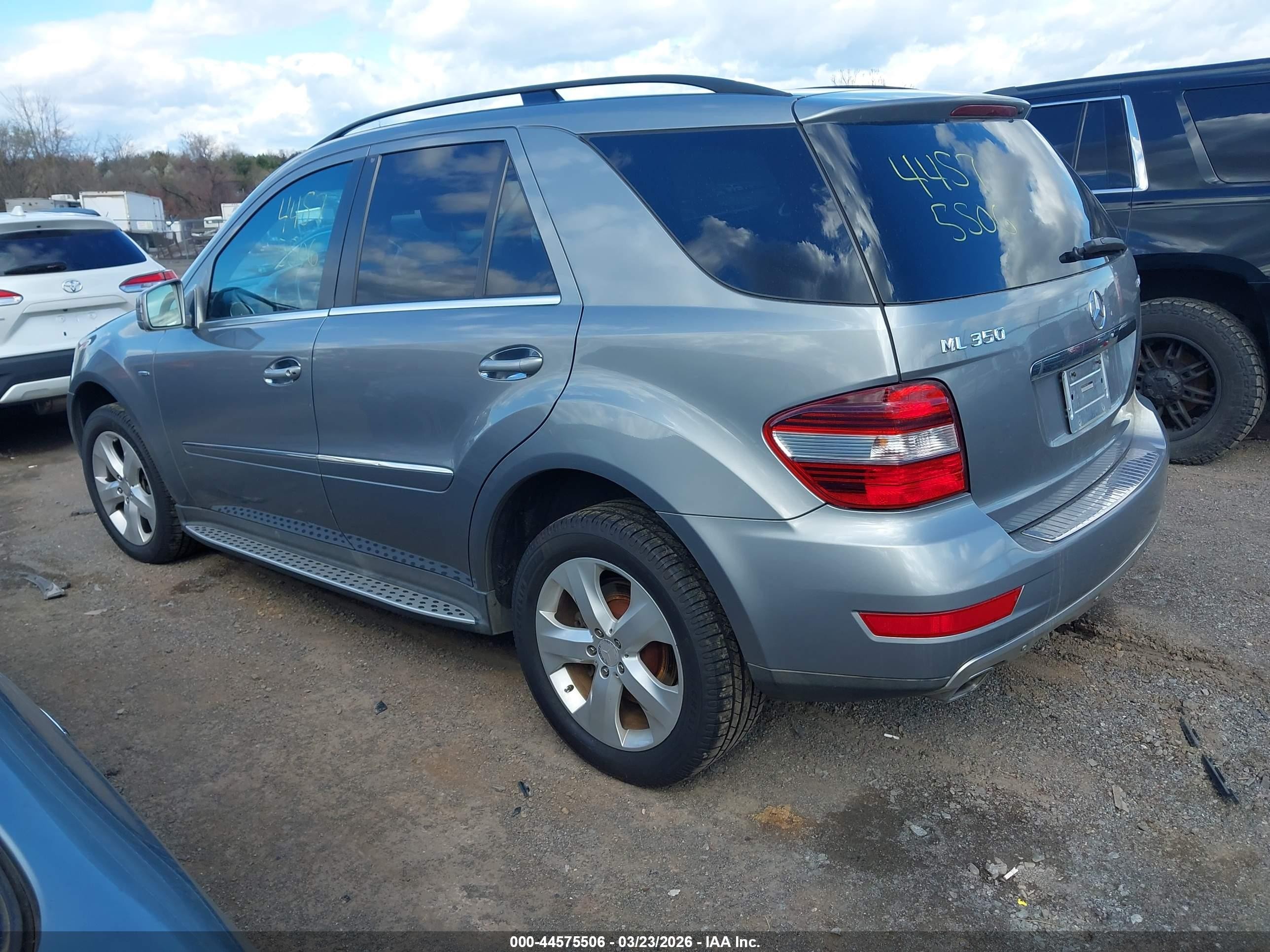 2011 Mercedes-benz Ml 350 Bluetec 4matic Серебряный vin: 4JGBB2FB0BA725632