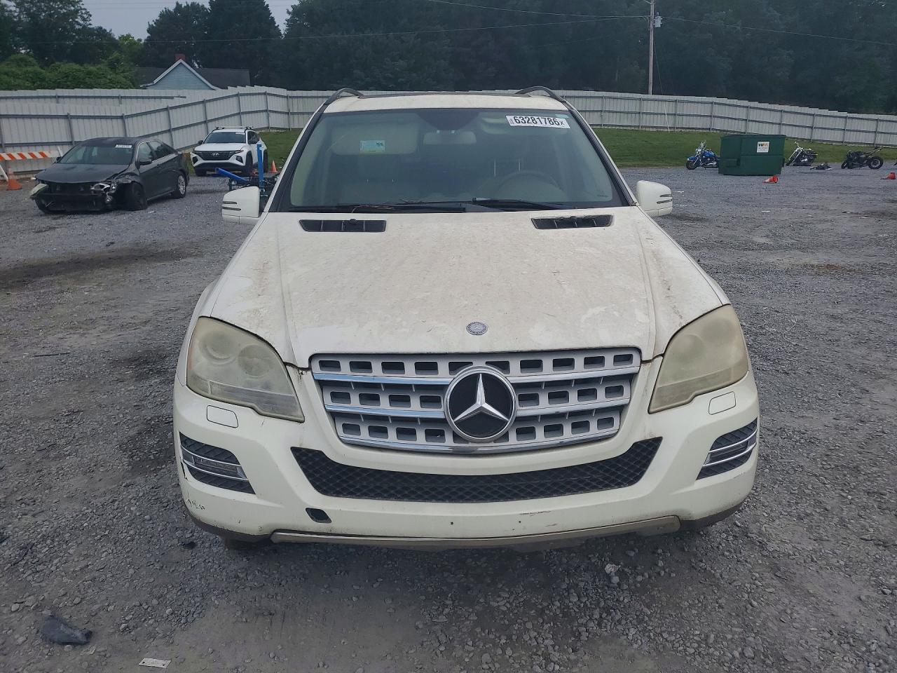 2011 Mercedes-benz Ml 350 Bluetec White vin: 4JGBB2FB2BA733425