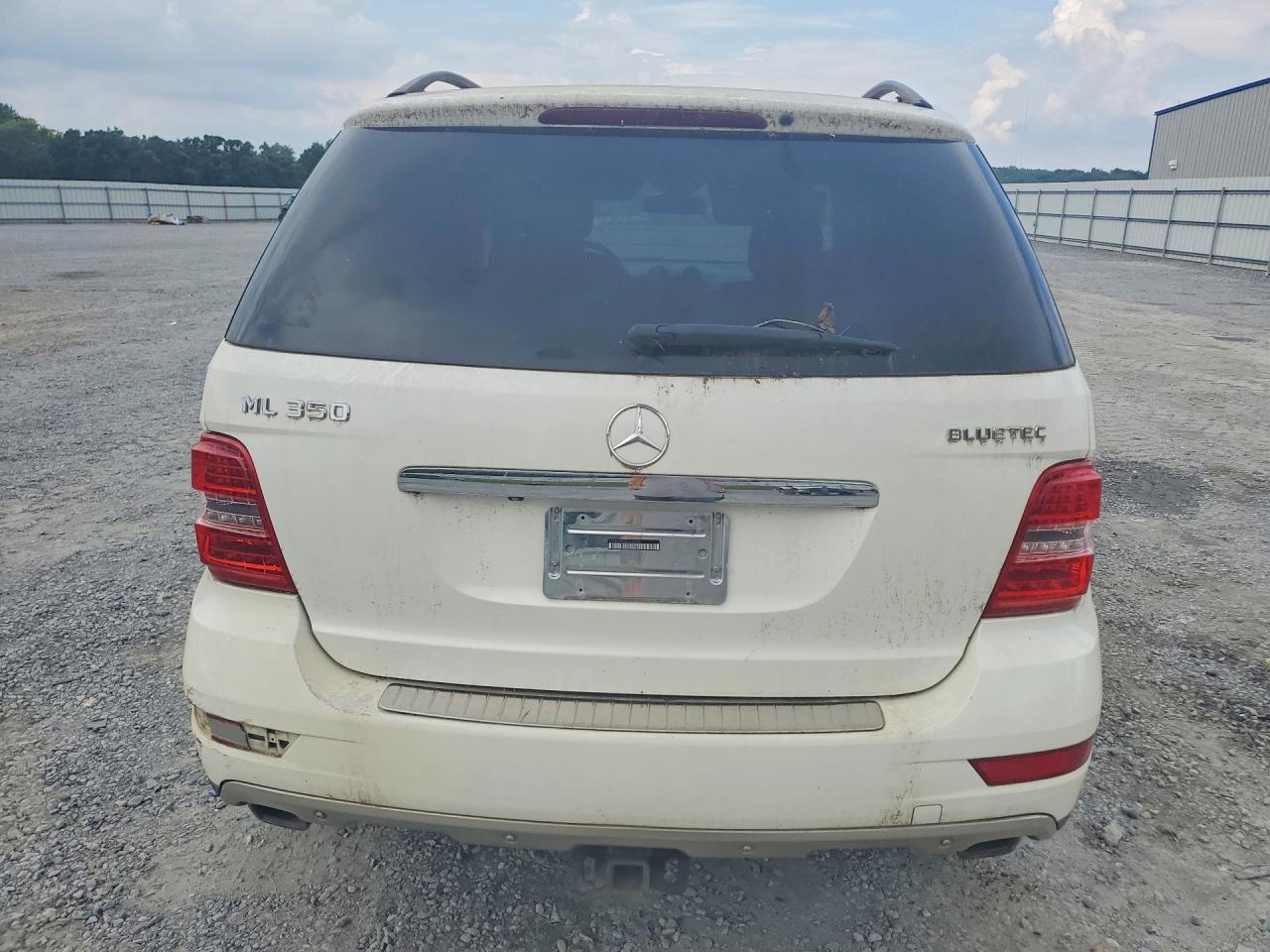 2011 Mercedes-benz Ml 350 Bluetec White vin: 4JGBB2FB2BA733425