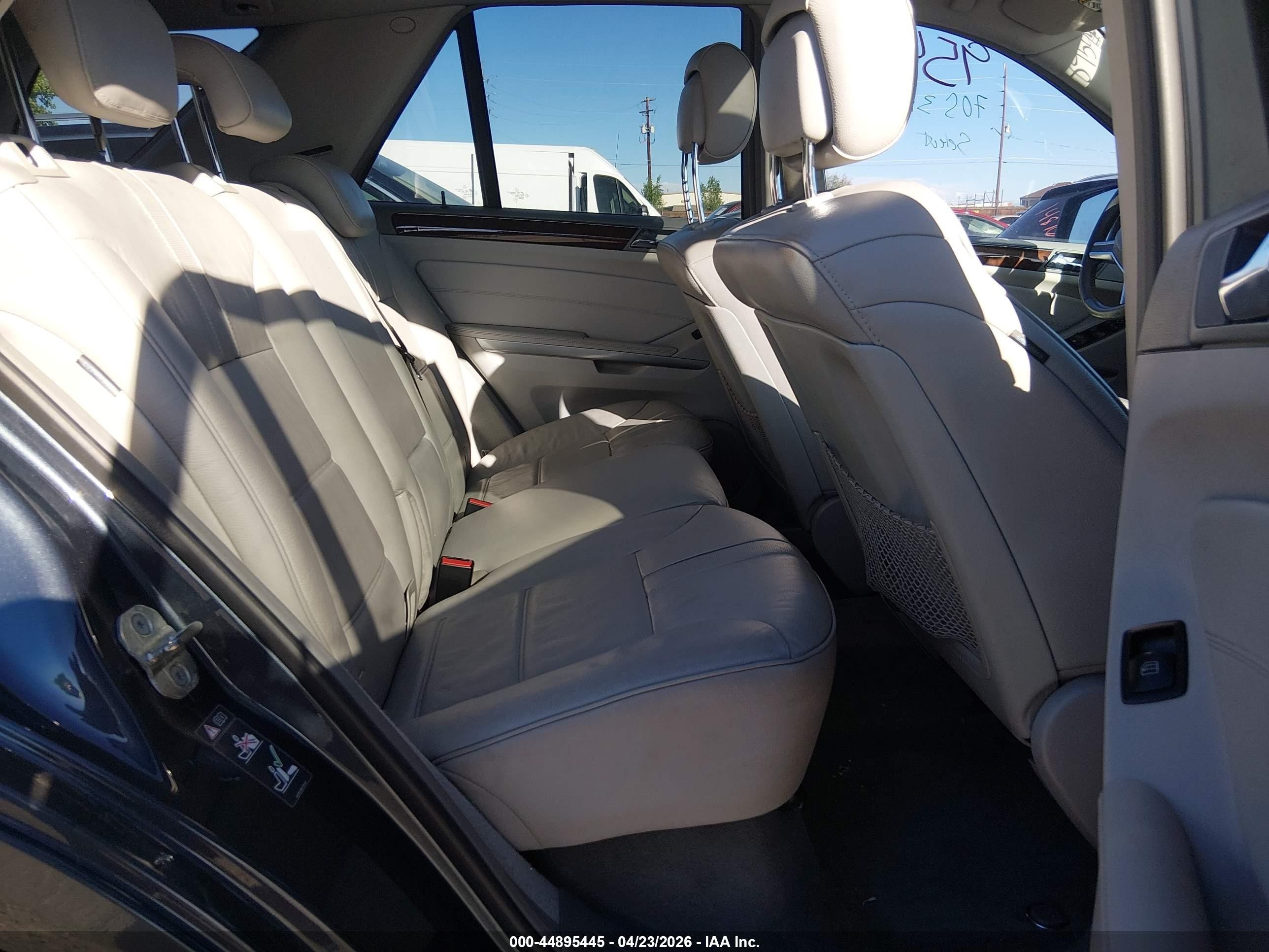 2011 Mercedes-benz Ml 350 Bluetec 4matic Серый vin: 4JGBB2FB3BA705343