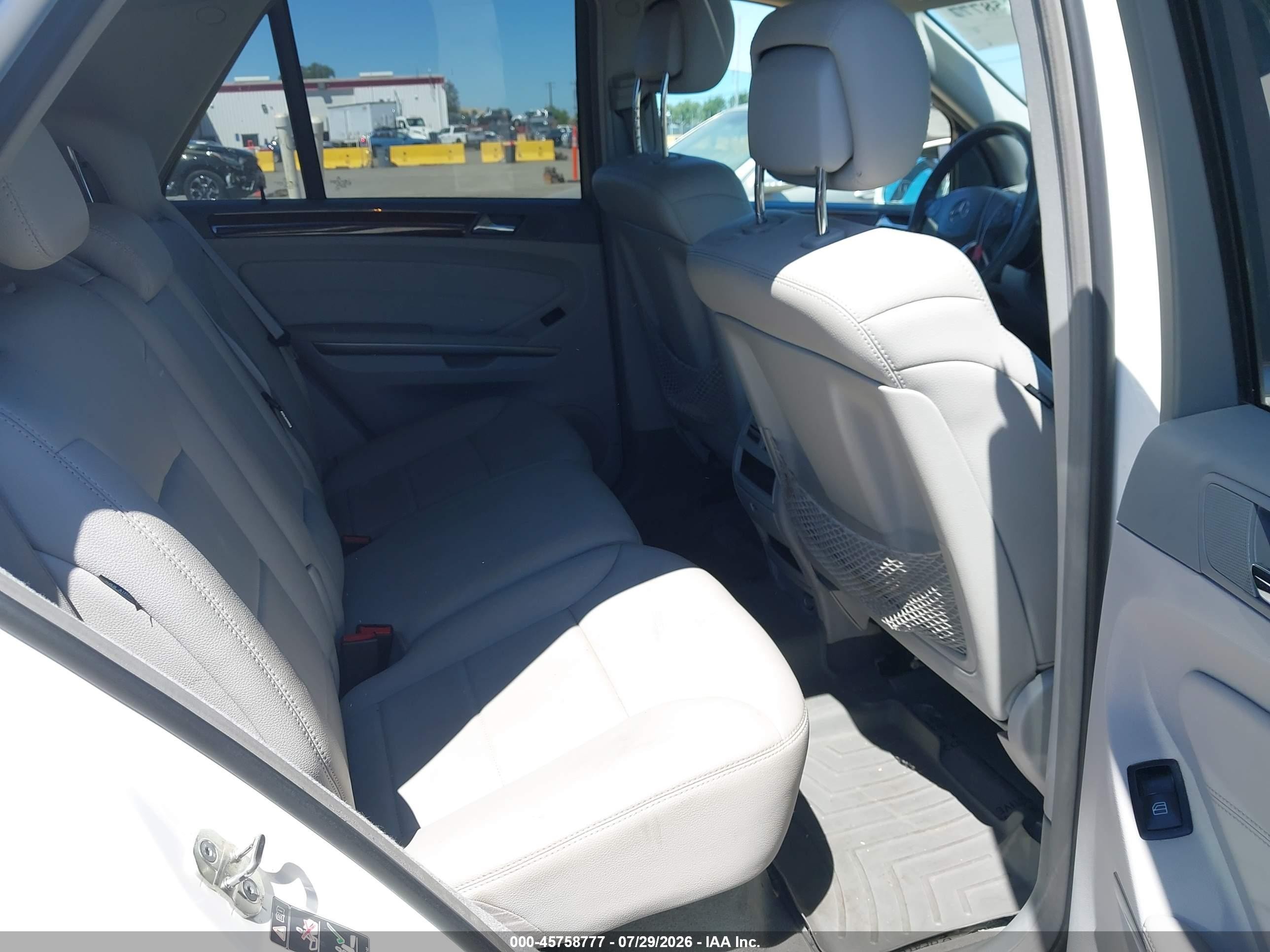 2011 Mercedes-benz Ml 350 Bluetec 4matic Белый vin: 4JGBB2FB6BA660074