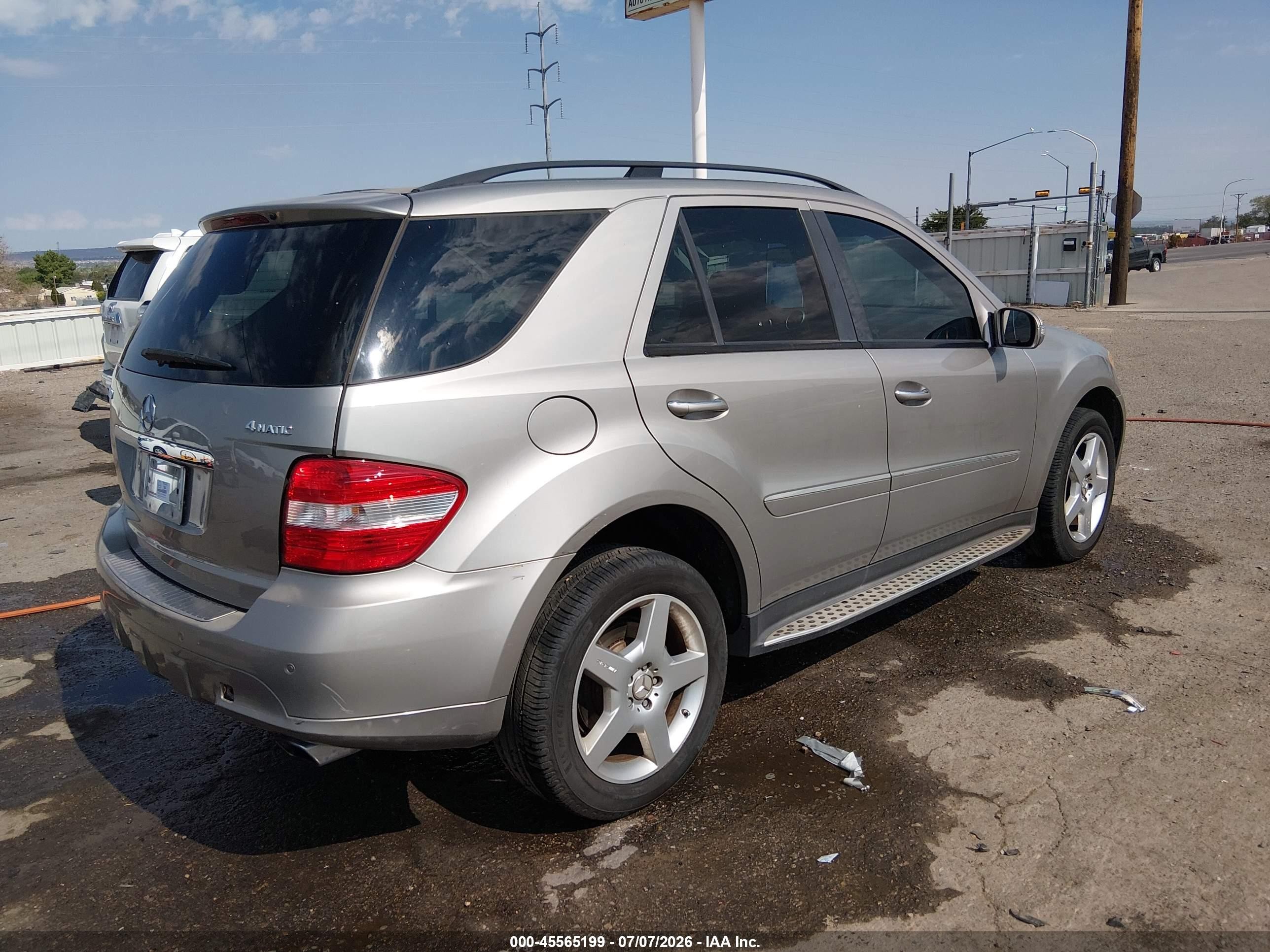 2008 Mercedes-benz M-class 5.5l Beige vin: 4JGBB72E18A344684