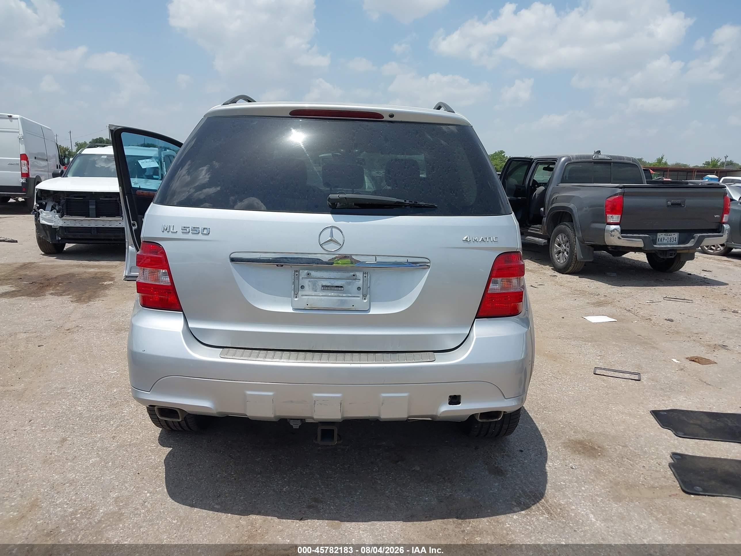2008 Mercedes-benz M-class 5.5l Silver vin: 4JGBB72E88A426377