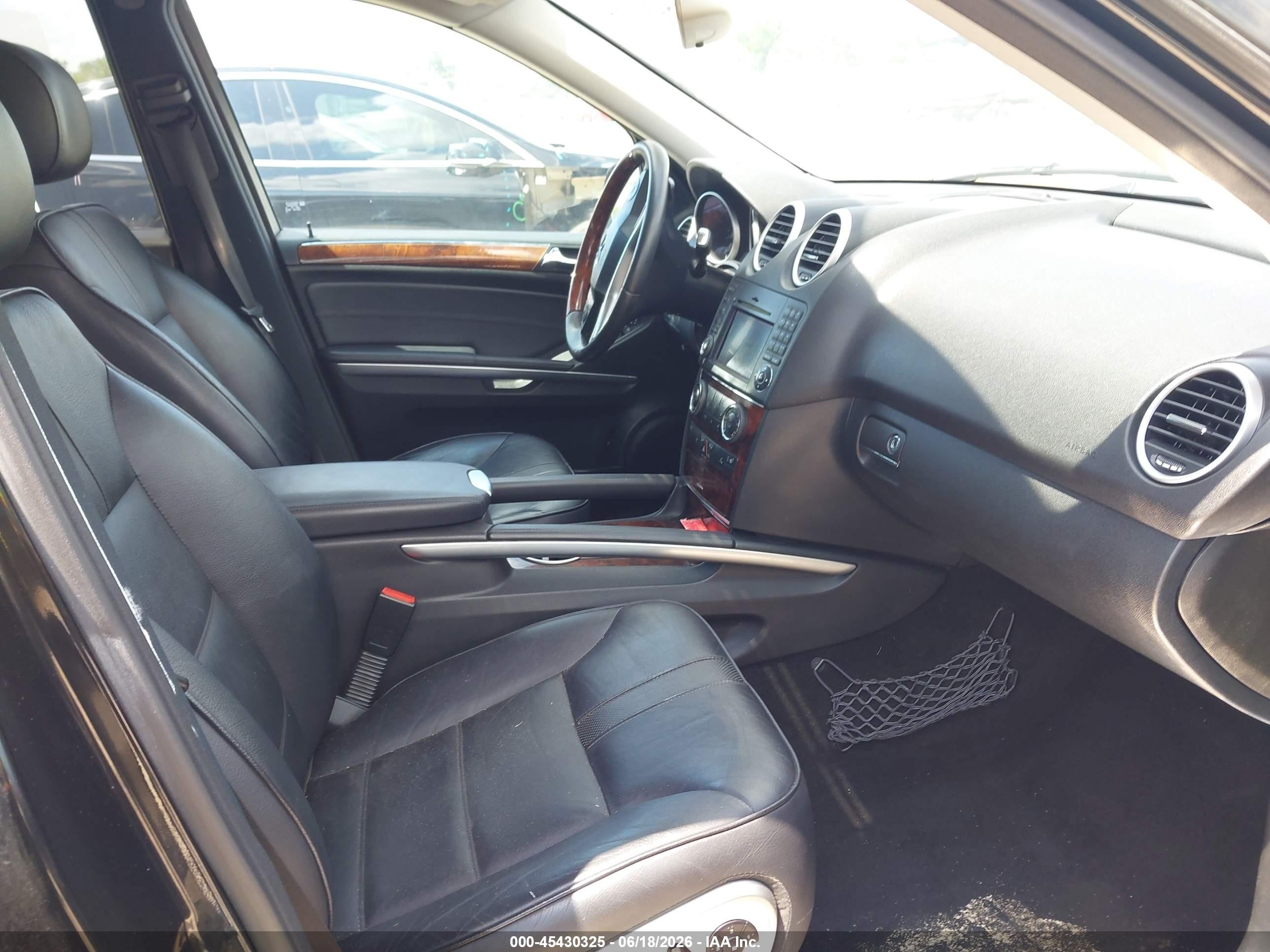 2009 Mercedes-benz Ml 550 4matic Black vin: 4JGBB72E89A484426