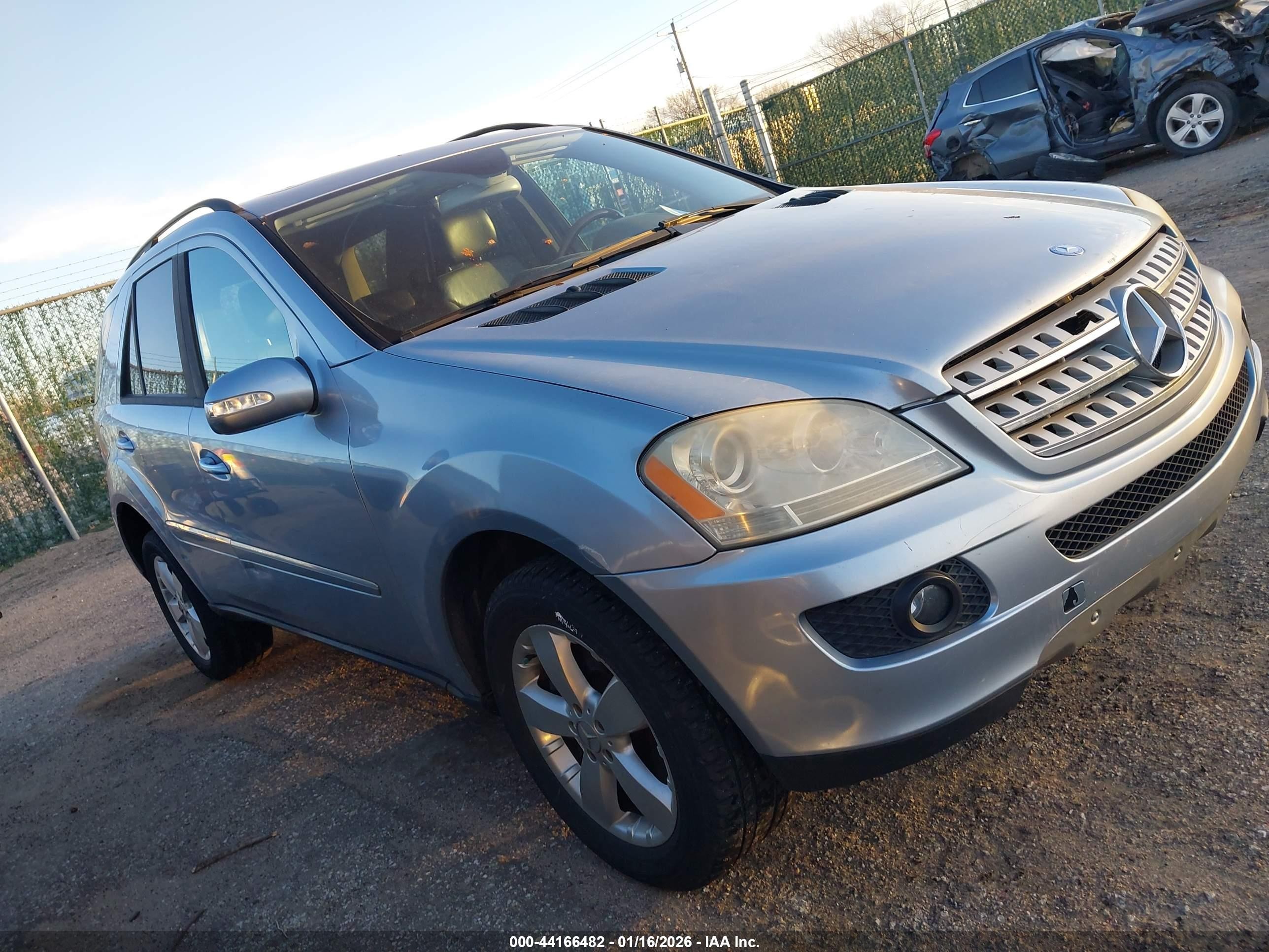 2006 Mercedes-benz Ml 500 Gray vin: 4JGBB75E56A047331