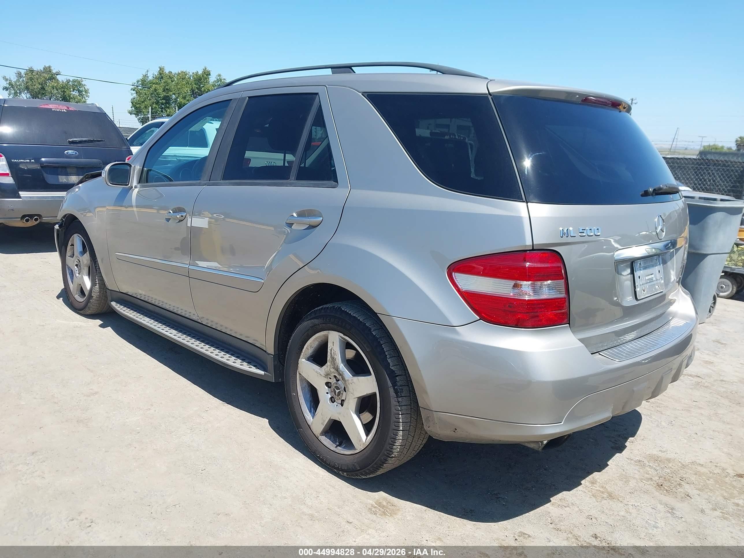 2006 Mercedes-benz Ml 500 4matic Серый vin: 4JGBB75E66A057320