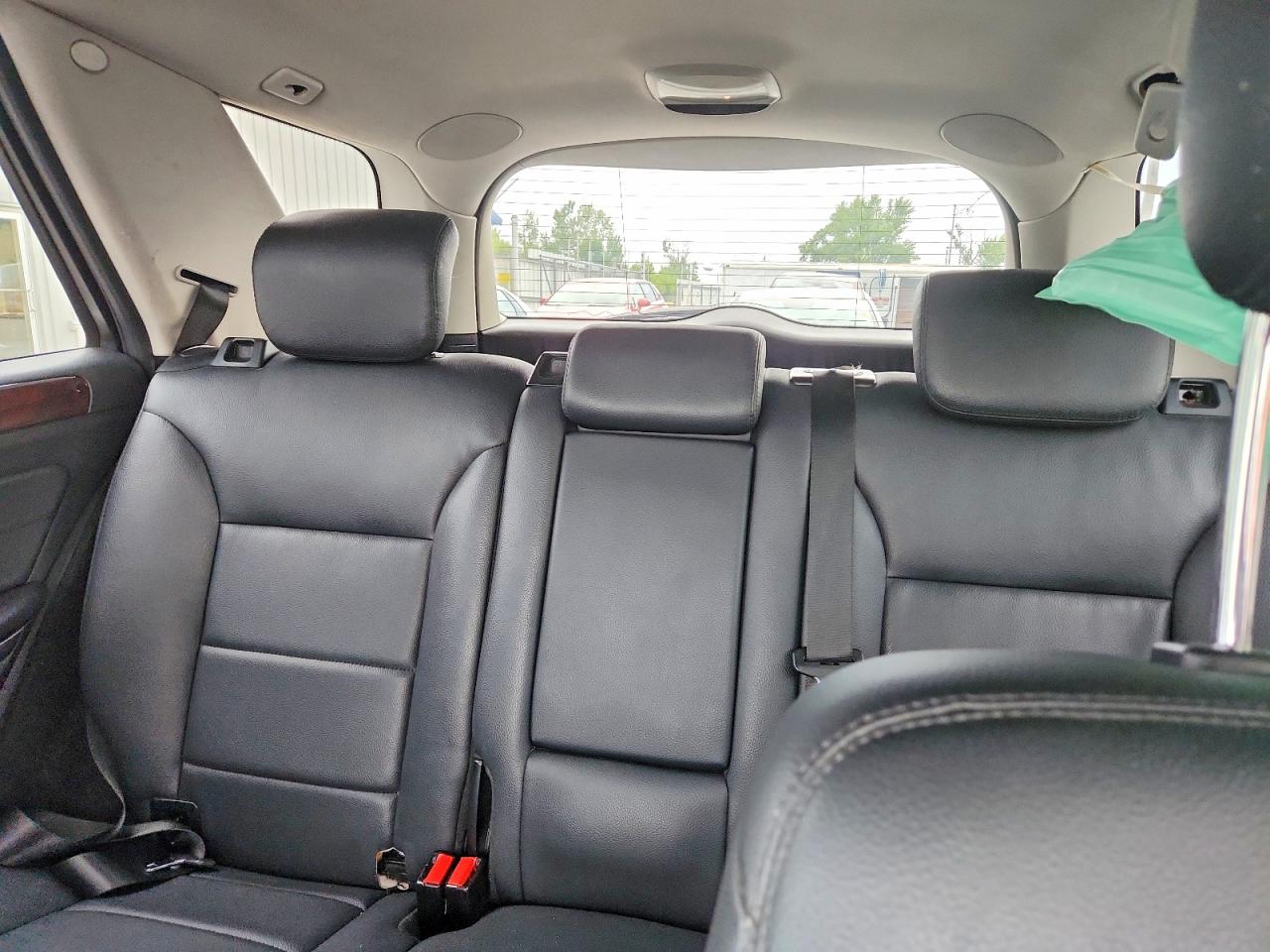 2011 Mercedes-benz Ml 550 4matic Черный vin: 4JGBB7CB0BA635799