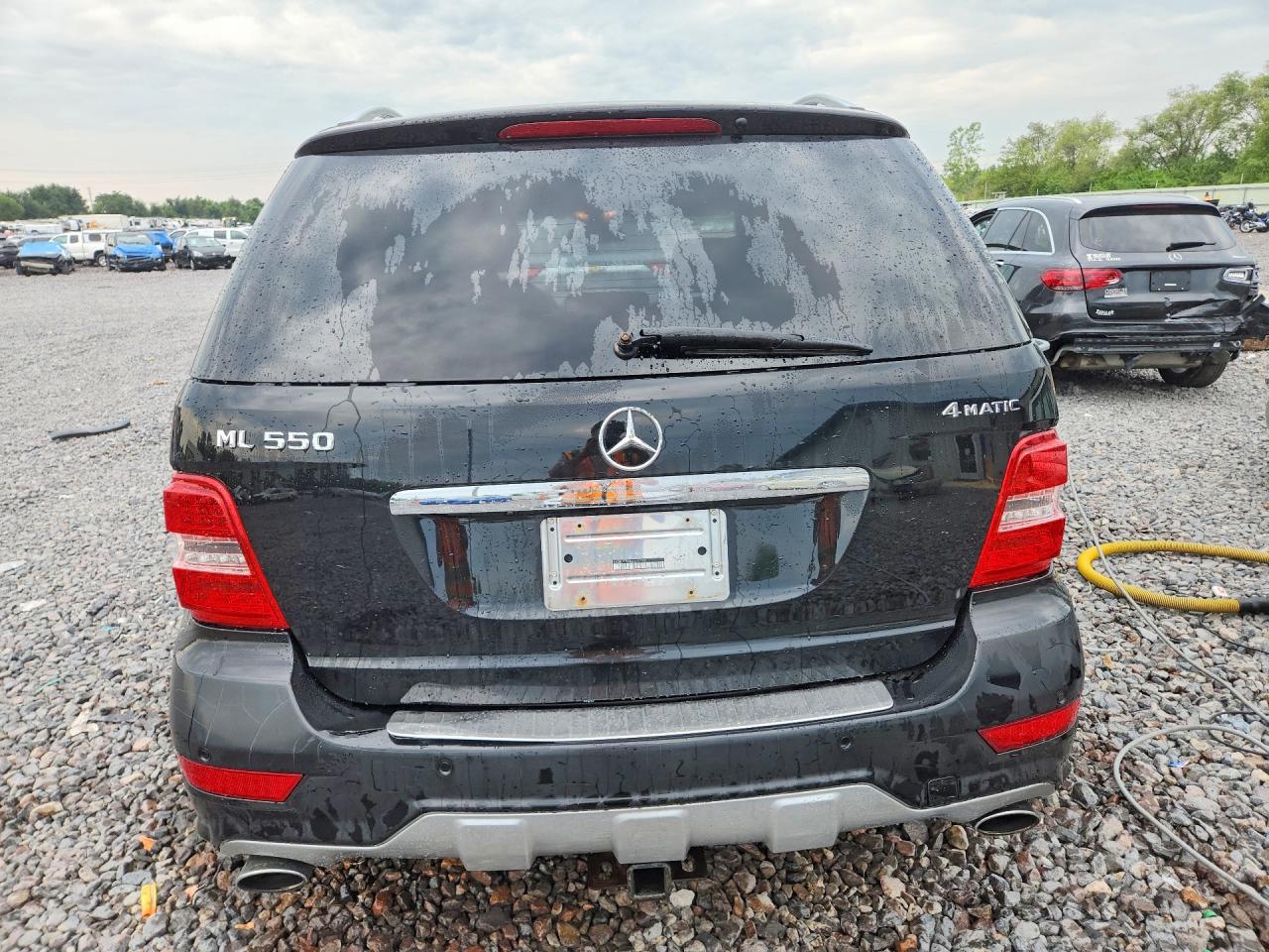 2011 Mercedes-benz Ml 550 4matic Черный vin: 4JGBB7CB0BA635799