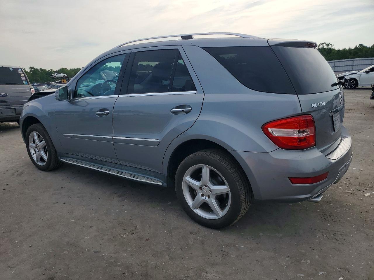 2011 Mercedes-benz Ml 550 4matic Gray vin: 4JGBB7CB2BA645783