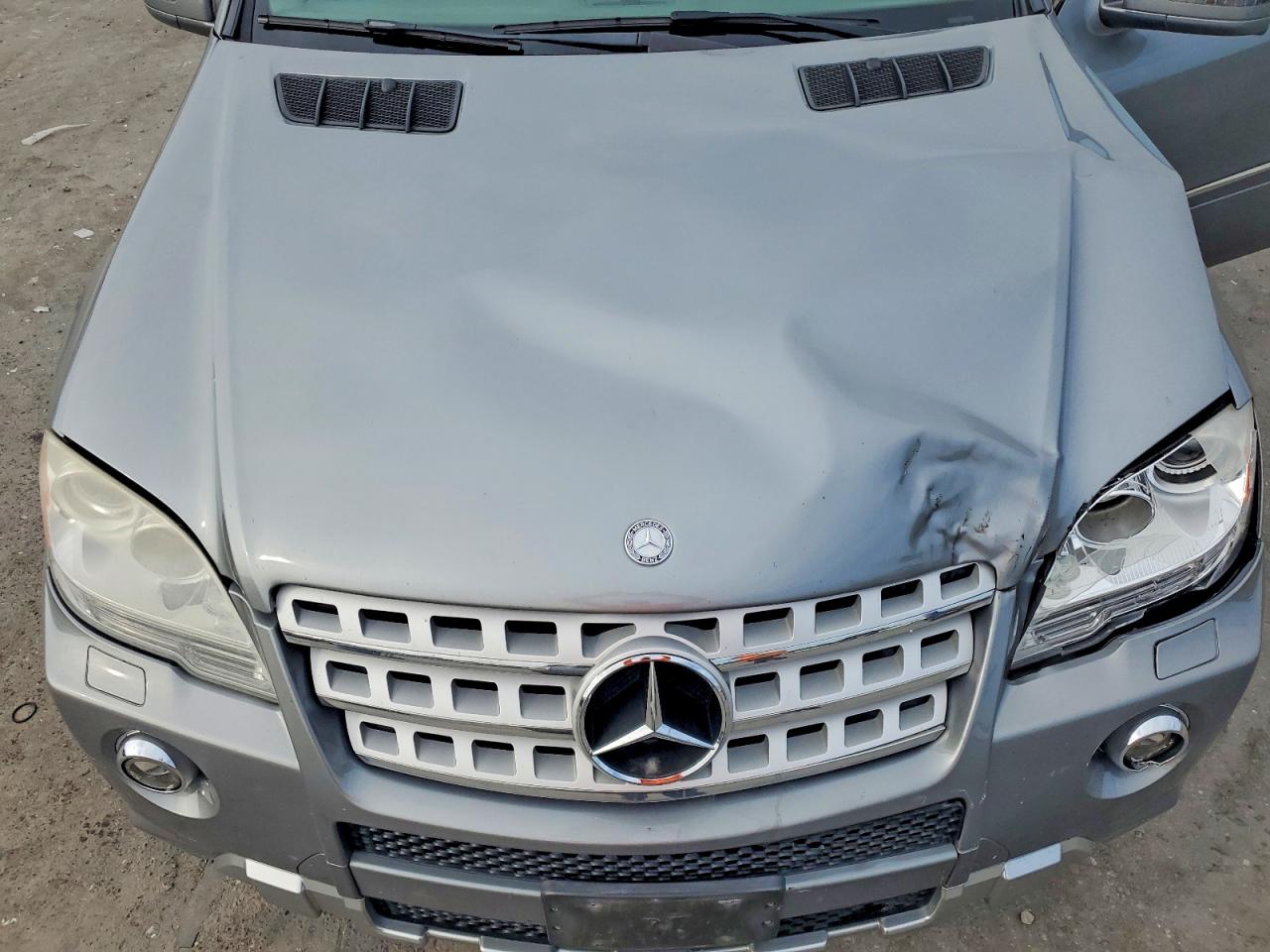 2011 Mercedes-benz Ml 550 4matic Gray vin: 4JGBB7CB2BA645783
