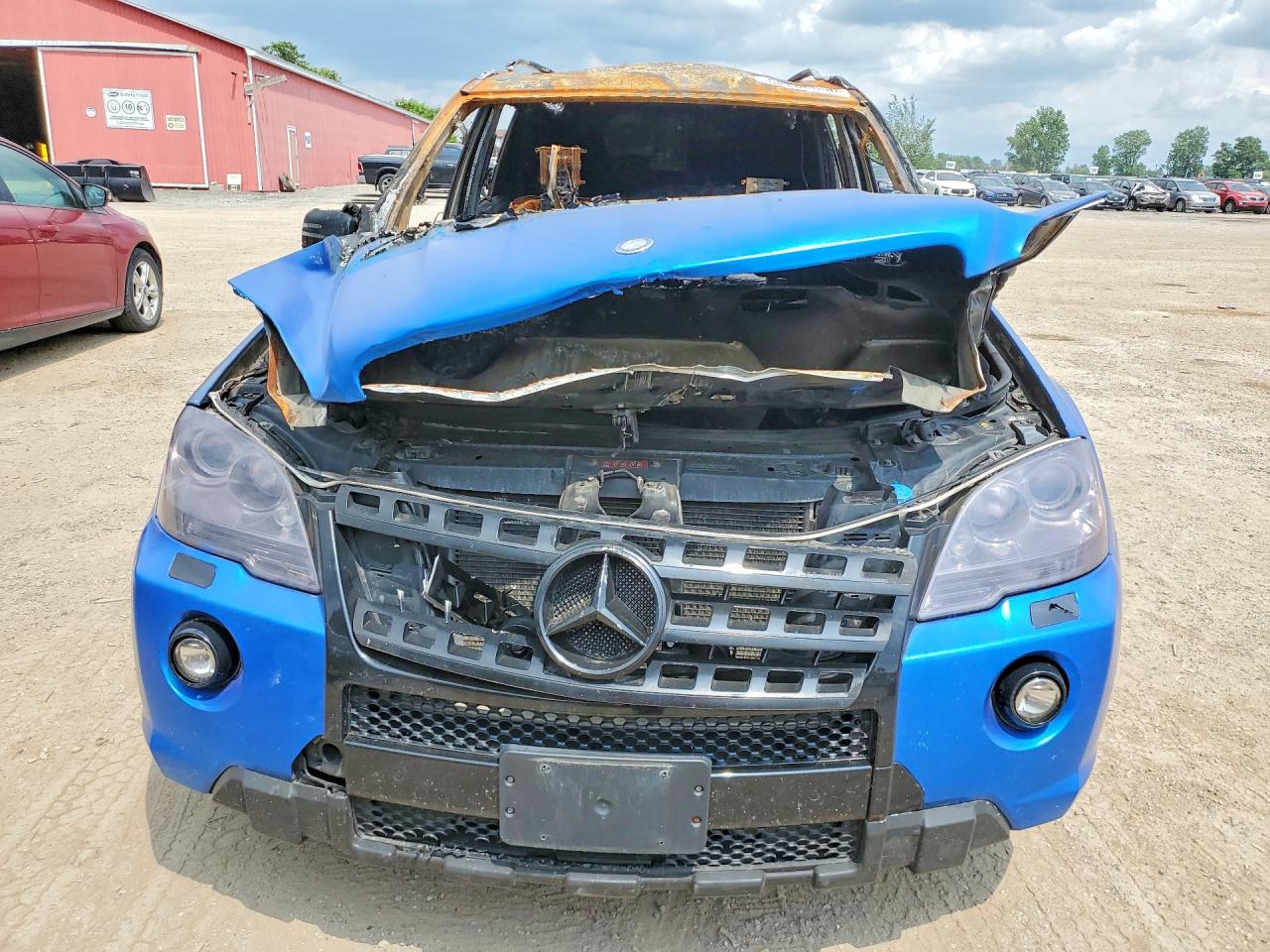 2011 Mercedes-benz Ml 550 4matic Синий vin: 4JGBB7CB2BA718747