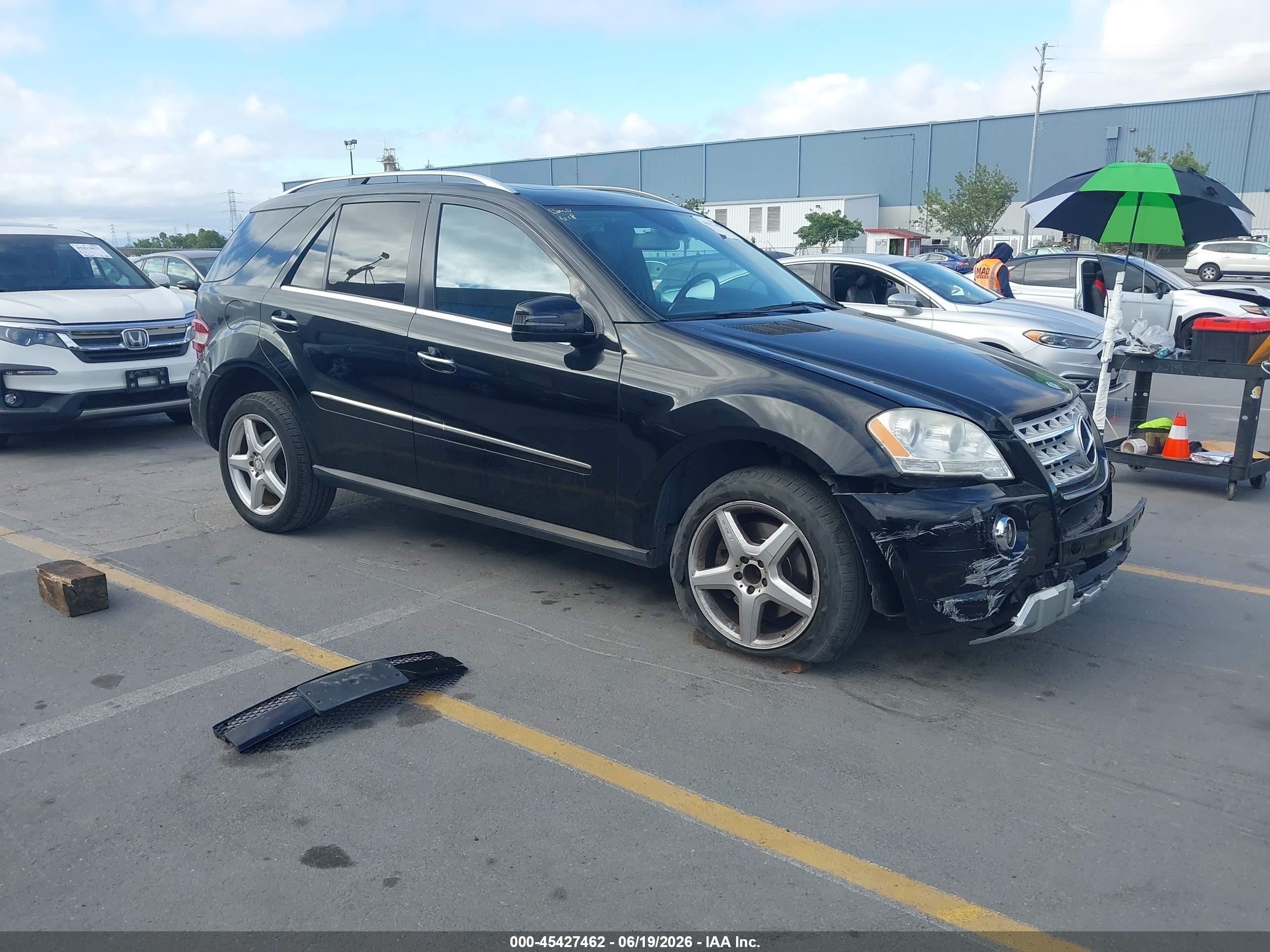 4JGBB7CB2BA745852