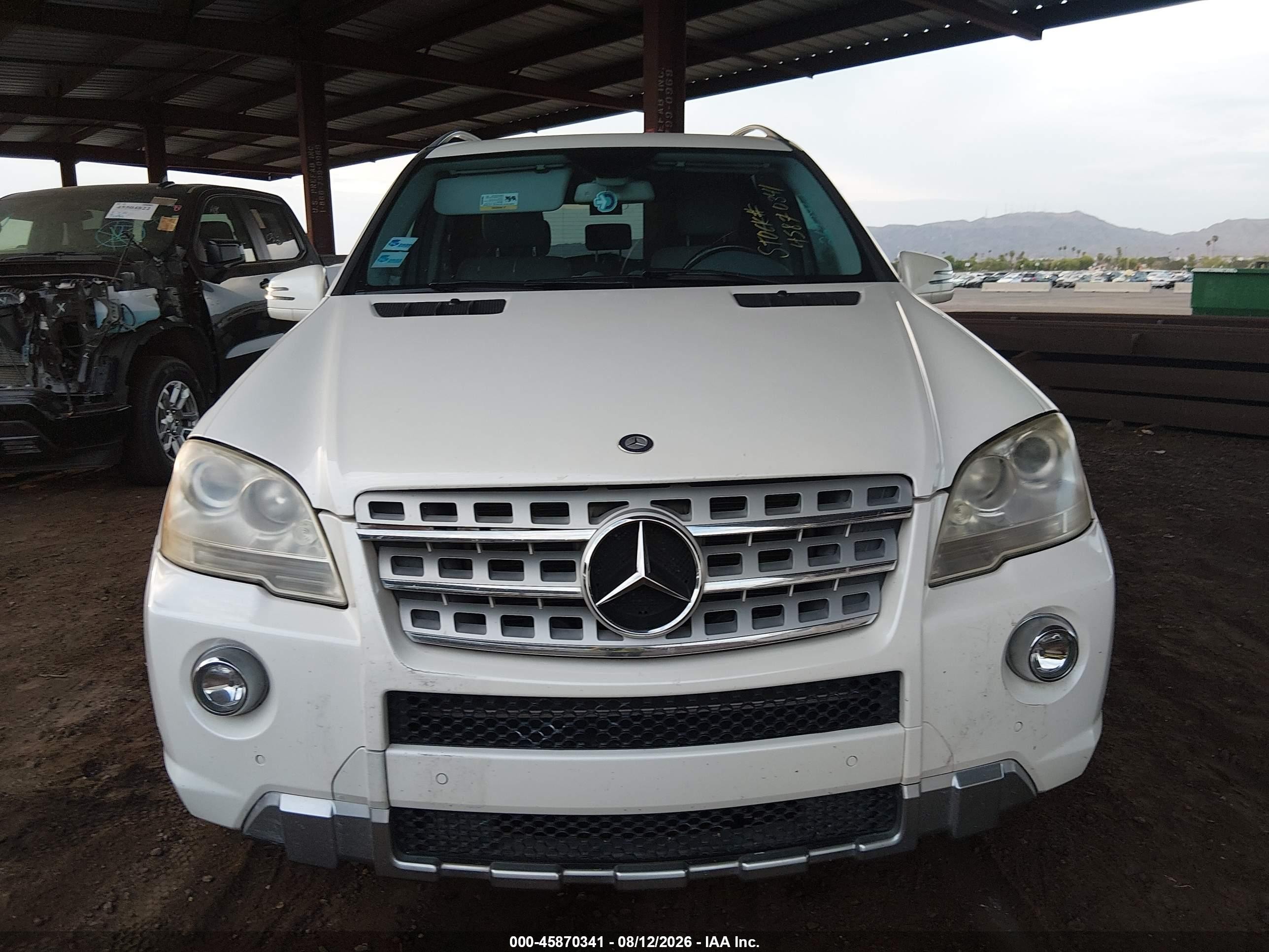 2011 Mercedes-benz Ml 550 4matic White vin: 4JGBB7CBXBA661715