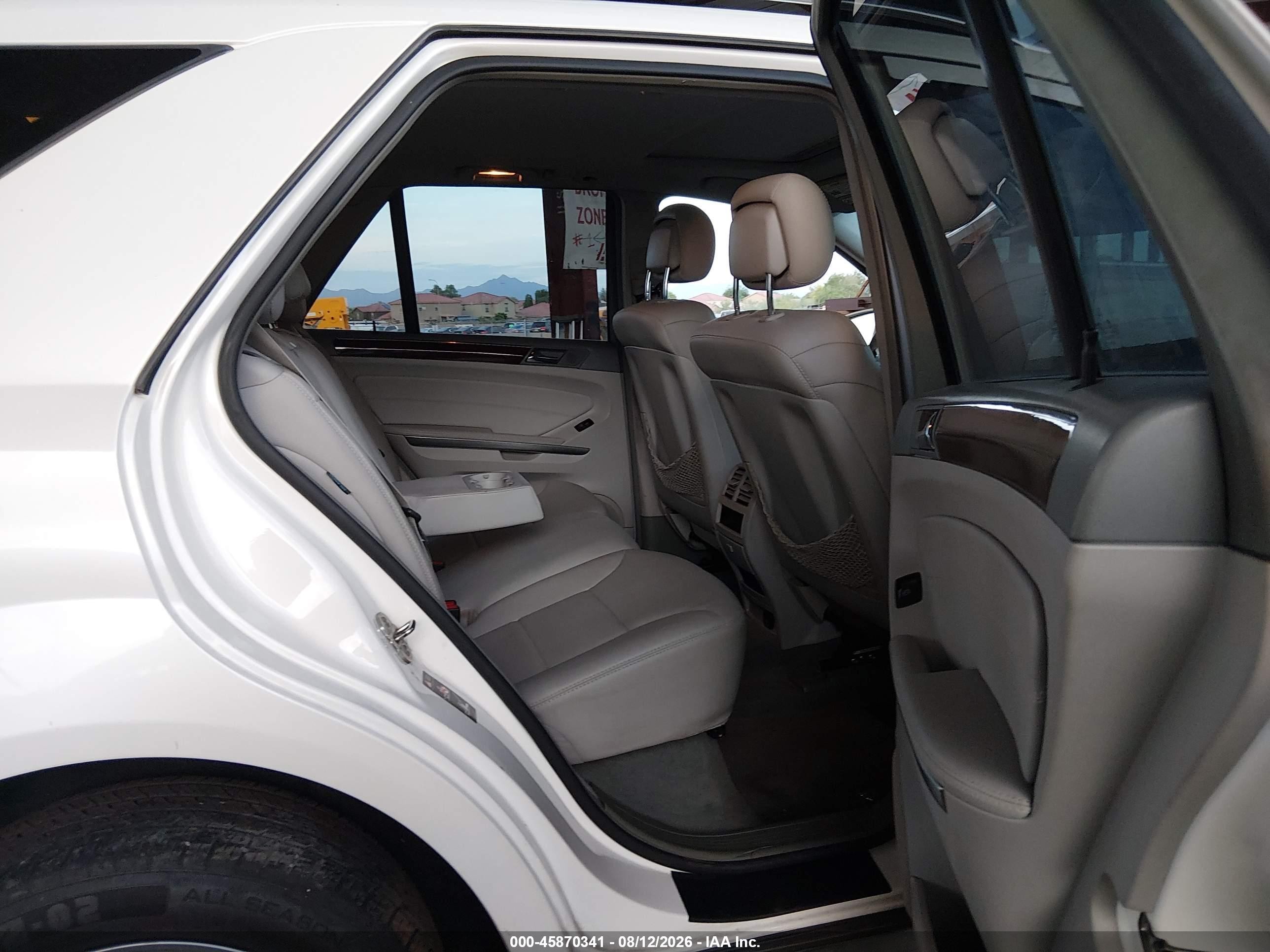 2011 Mercedes-benz Ml 550 4matic White vin: 4JGBB7CBXBA661715