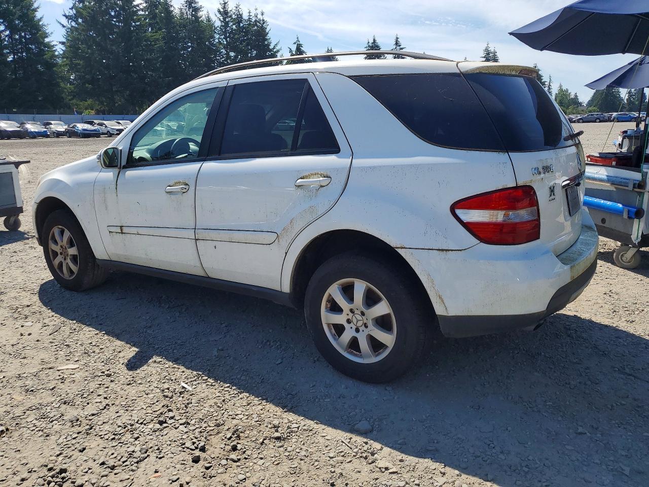 2007 Mercury M-class White vin: 4JGBB86EX7A265366