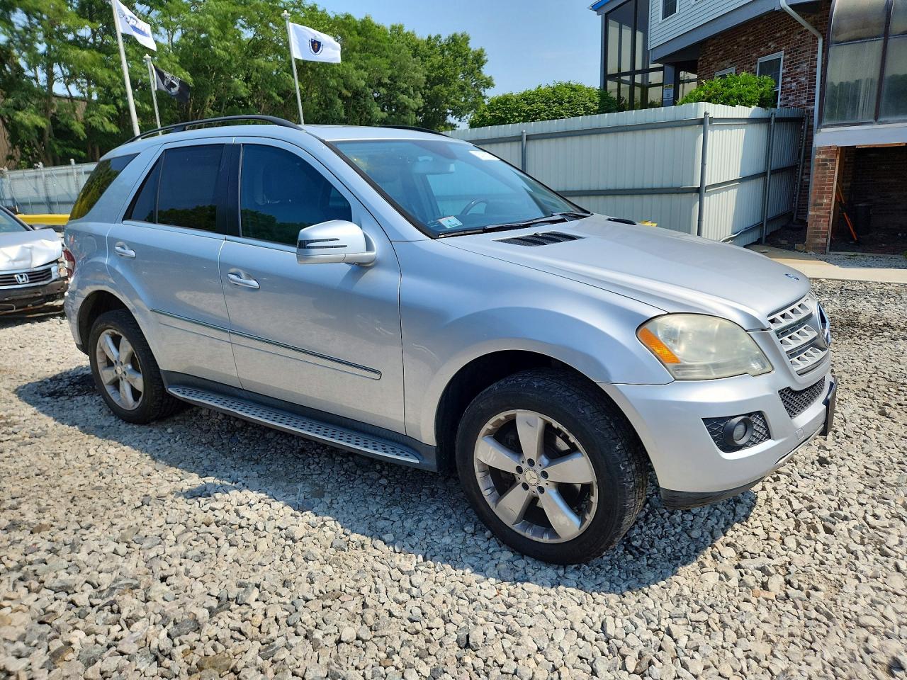 2011 Mercedes-benz Ml 350 4matic Silver vin: 4JGBB8GB1BA627808