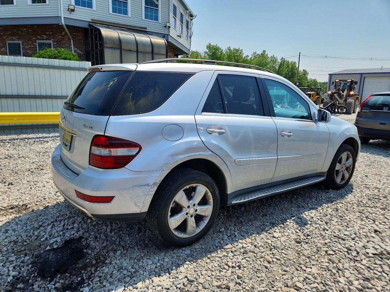 2011 Mercedes-benz Ml 350 4matic Silver vin: 4JGBB8GB1BA627808