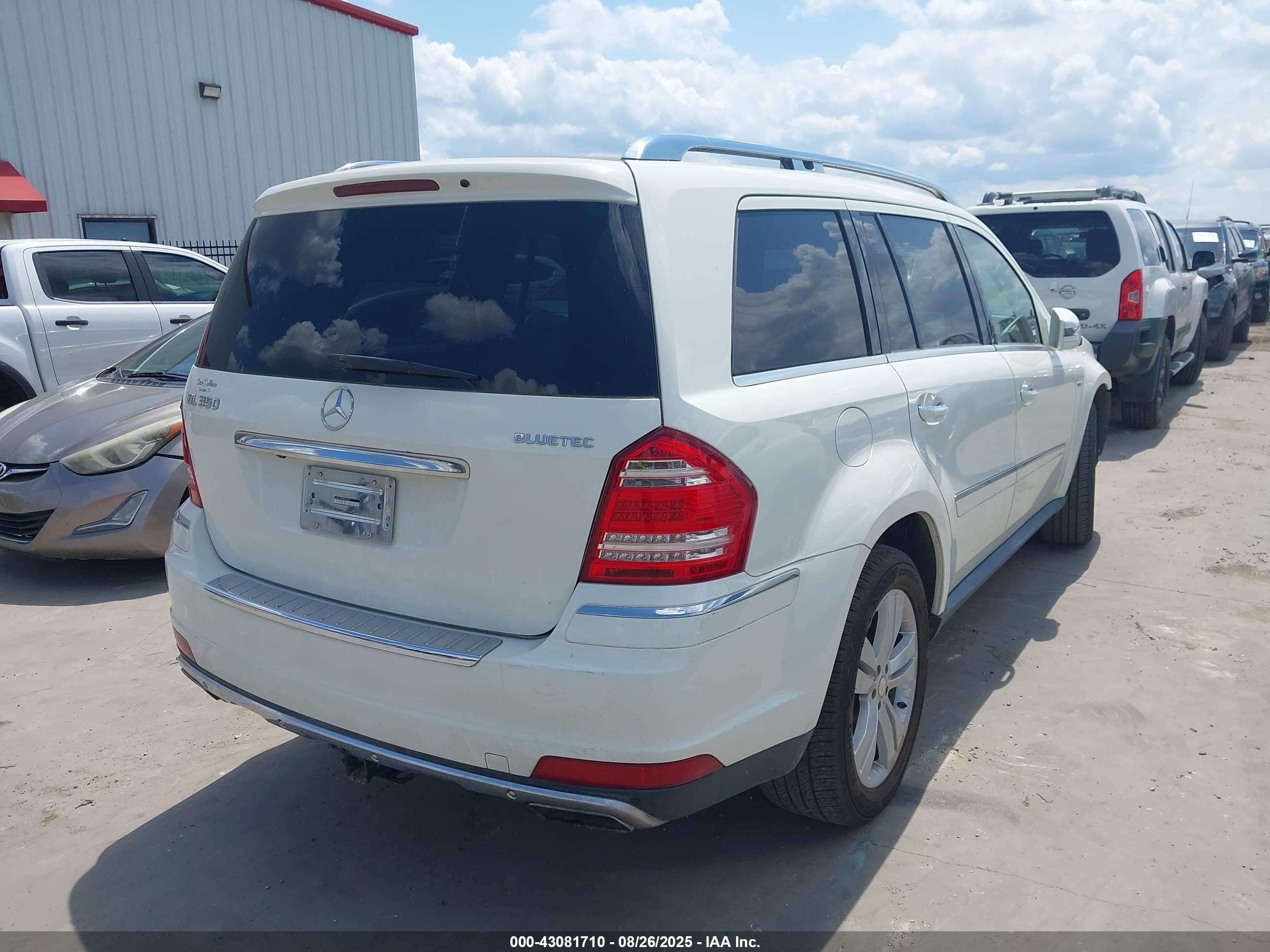 2011 Mercedes-benz Gl 350 Bluetec 4matic White vin: 4JGBF2FE0BA659520