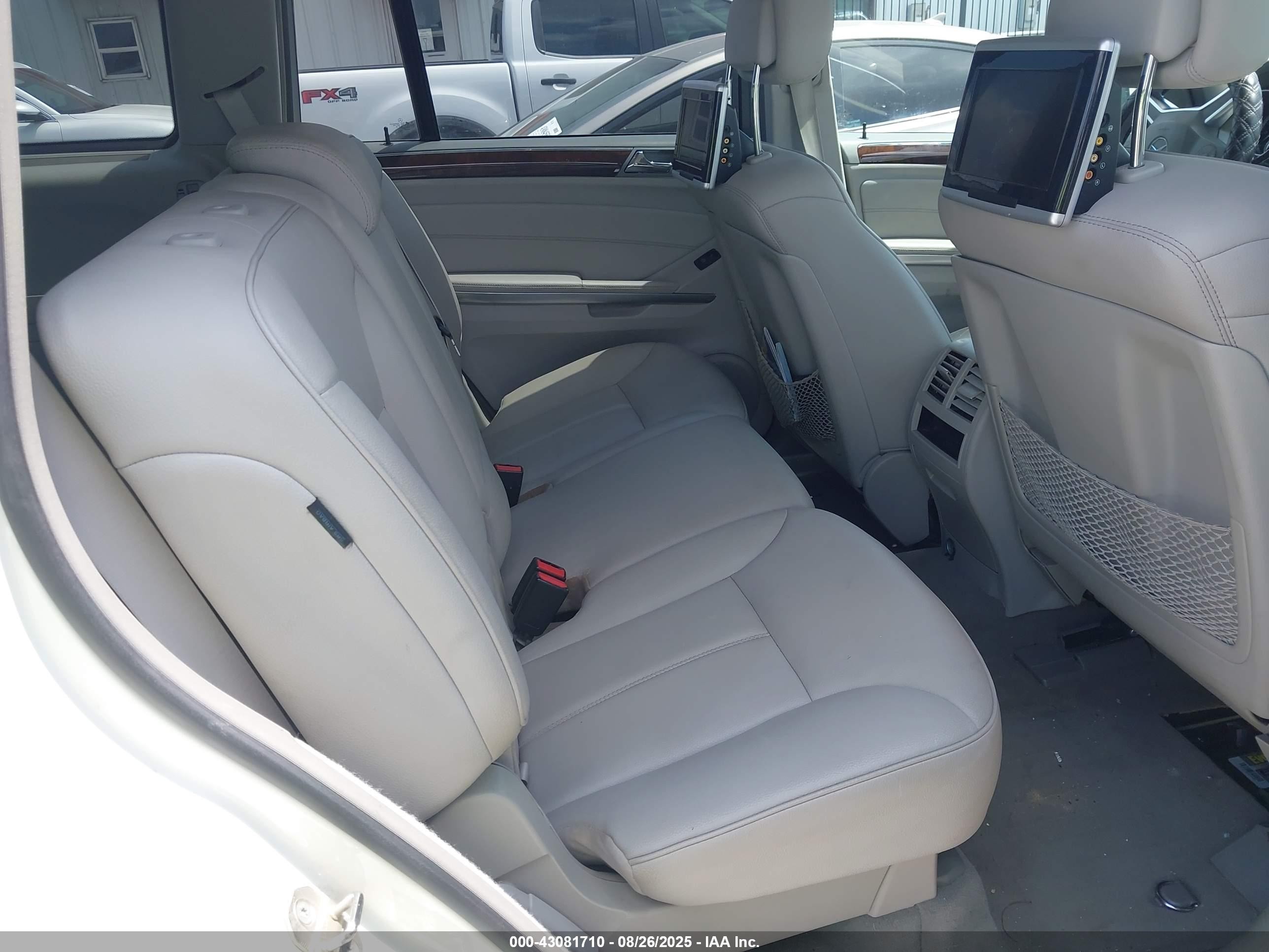2011 Mercedes-benz Gl 350 Bluetec 4matic White vin: 4JGBF2FE0BA659520