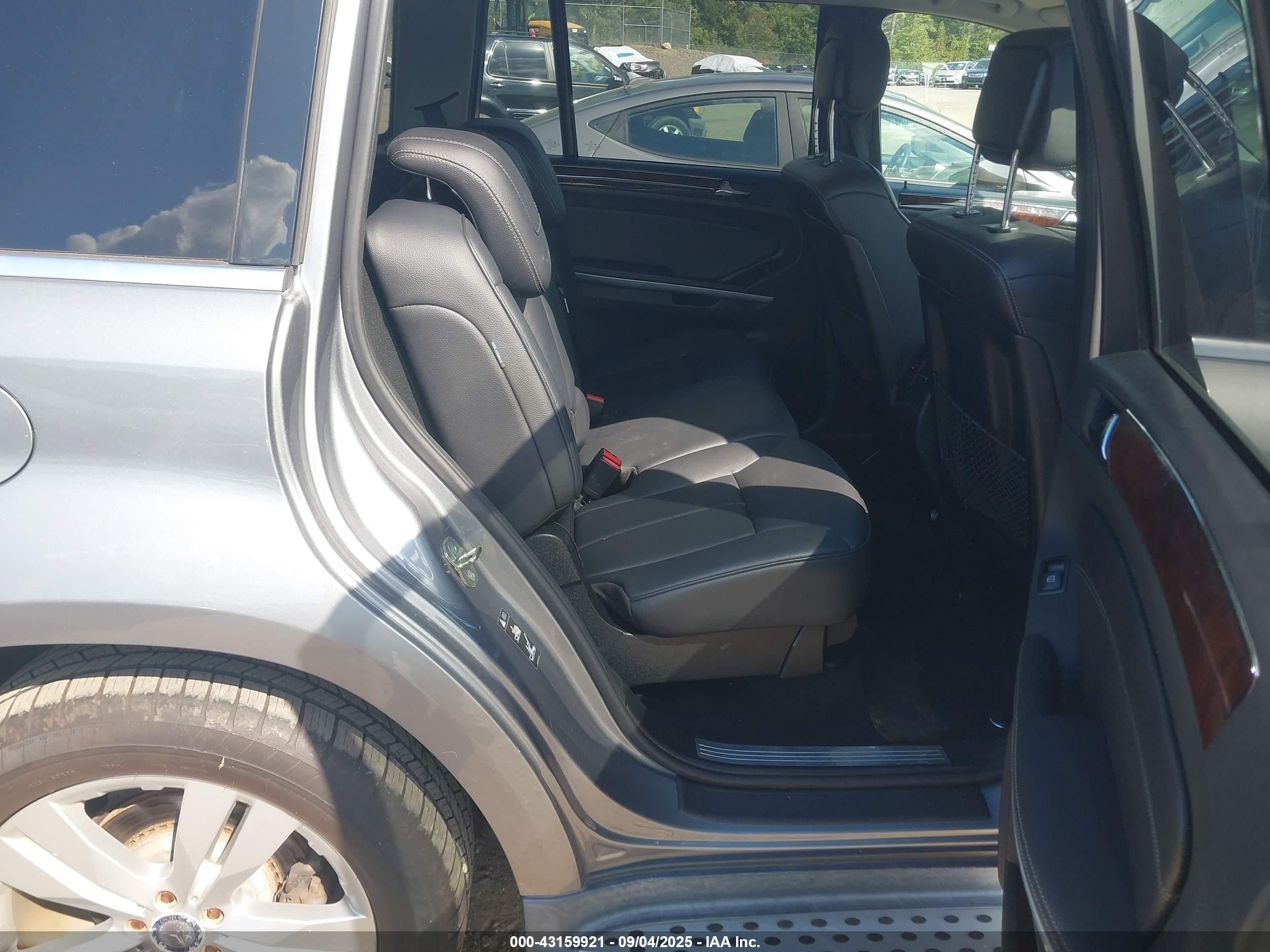 2011 Mercedes-benz Gl 350 Bluetec 4matic Silver vin: 4JGBF2FE0BA732045