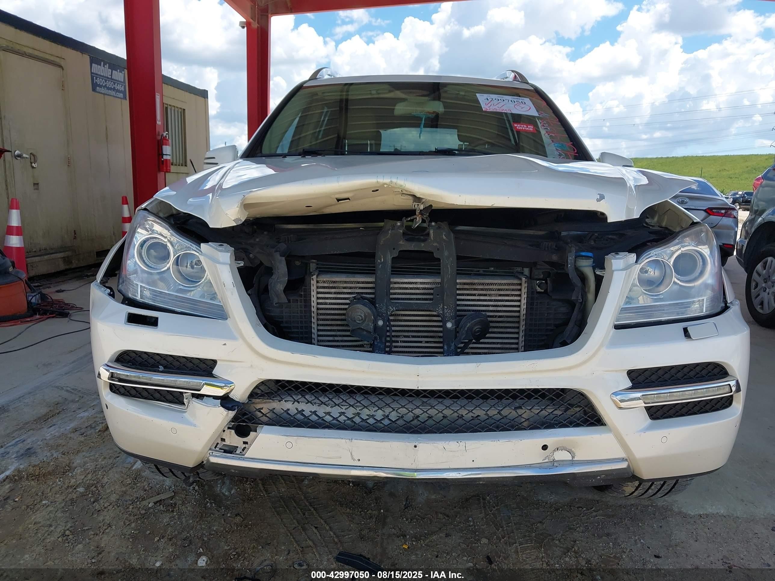 2011 Mercedes-benz Gl 350 Bluetec 4matic White vin: 4JGBF2FE4BA727270