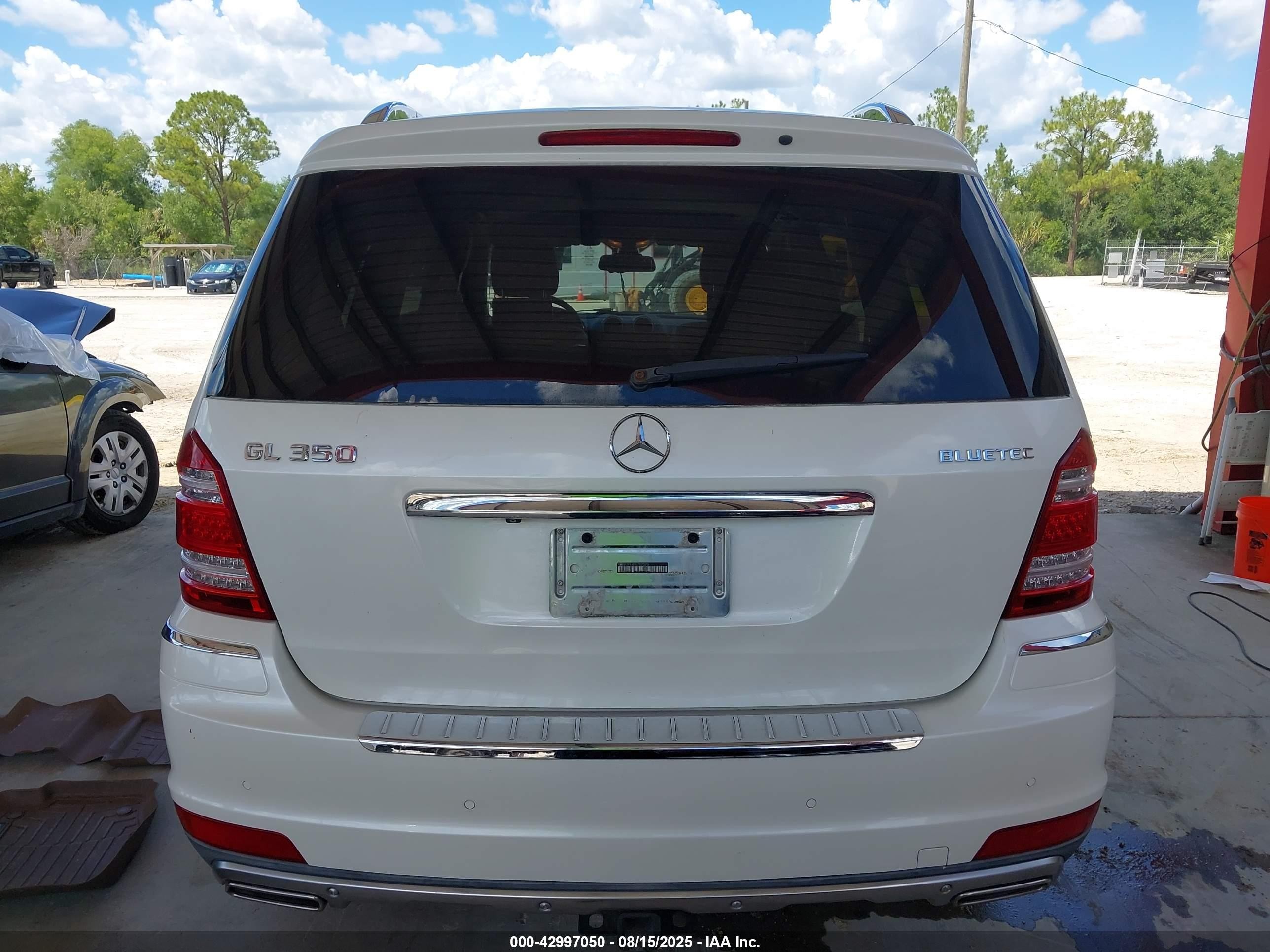 2011 Mercedes-benz Gl 350 Bluetec 4matic White vin: 4JGBF2FE4BA727270