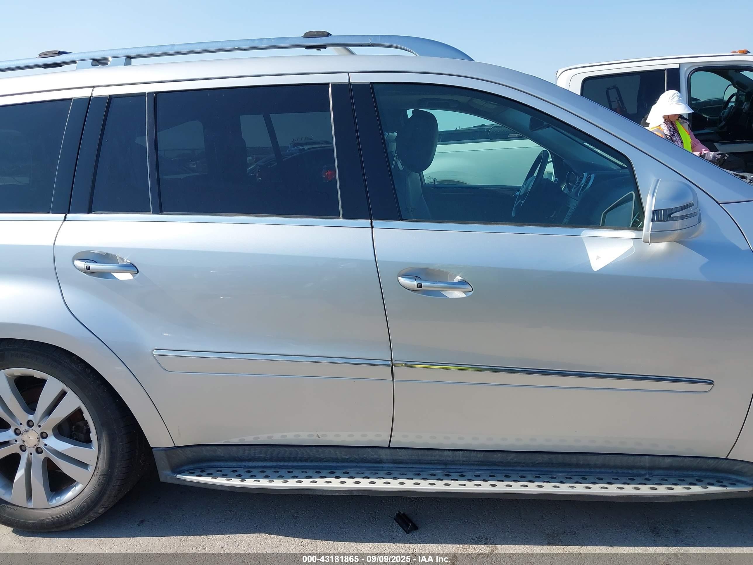 2011 Mercedes-benz Gl 350 Bluetec 4matic Silver vin: 4JGBF2FE7BA644366