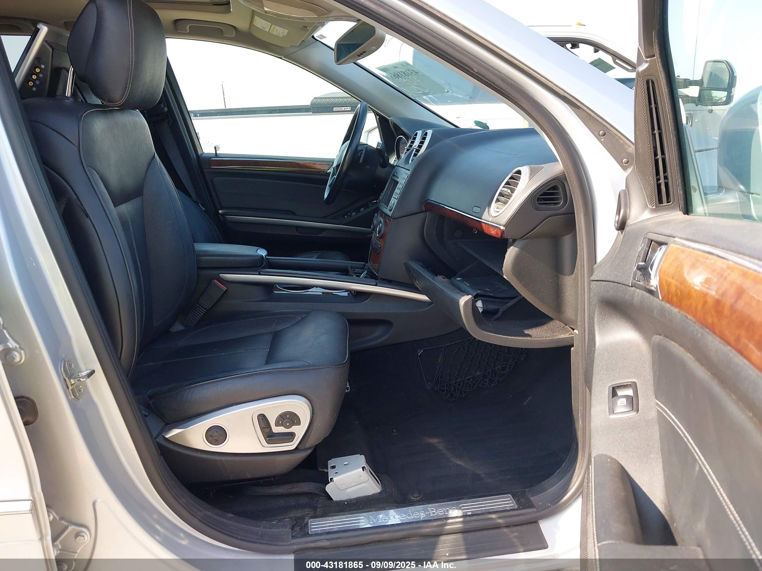 2011 Mercedes-benz Gl 350 Bluetec 4matic Silver vin: 4JGBF2FE7BA644366