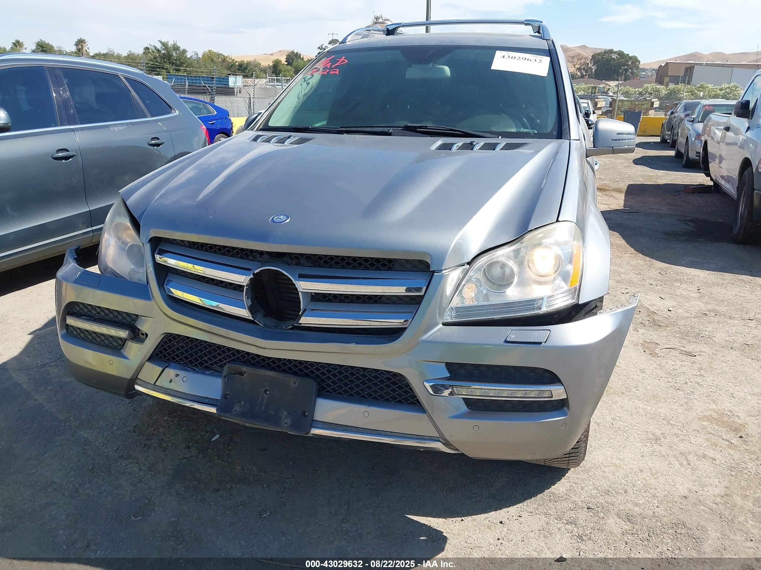 2012 Mercedes-benz Gl 350 Bluetec 4matic Silver vin: 4JGBF2FE8CA781611