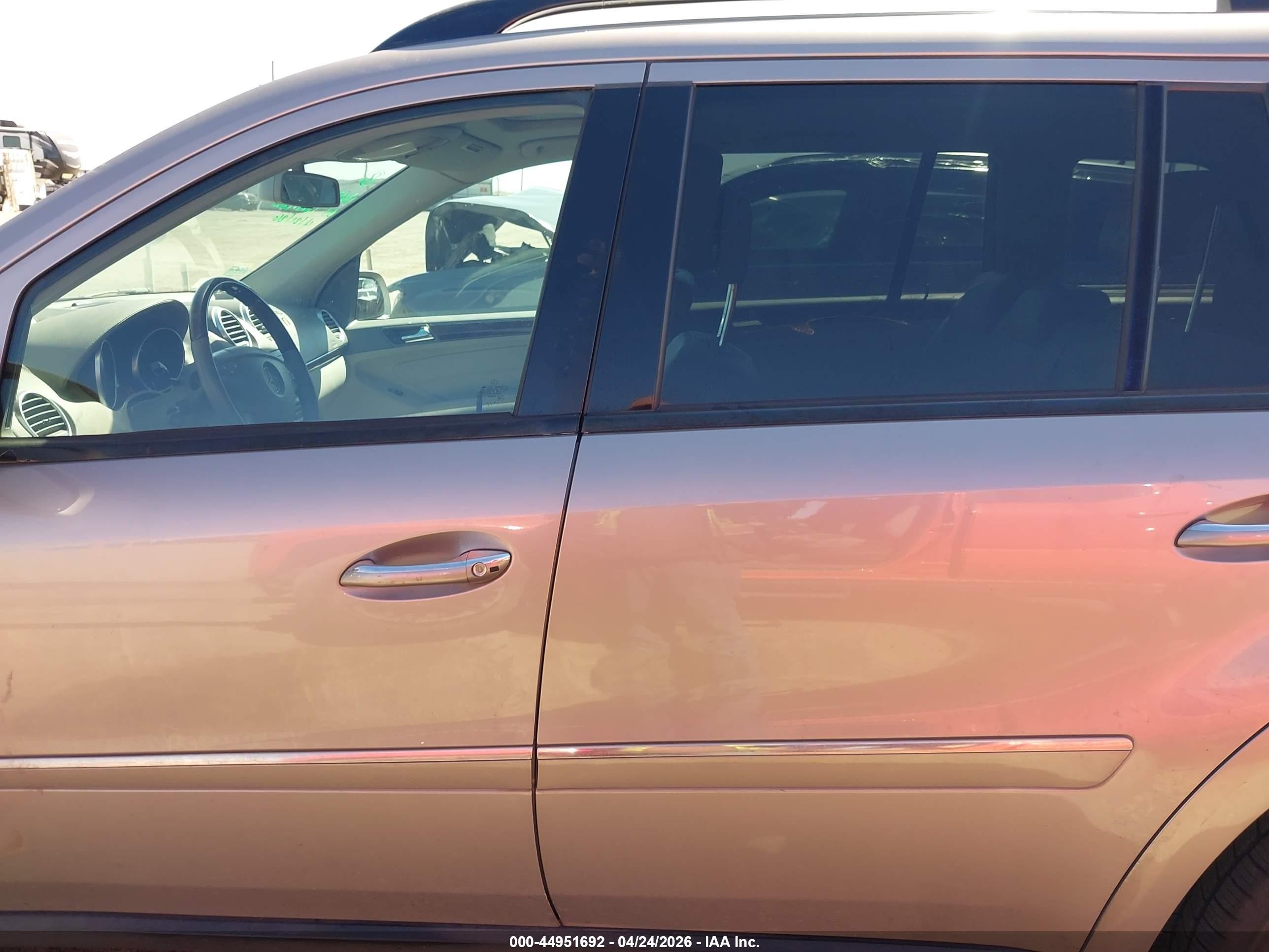 2007 Mercedes-benz Gl 450 4matic Серебряный vin: 4JGBF71E17A110520