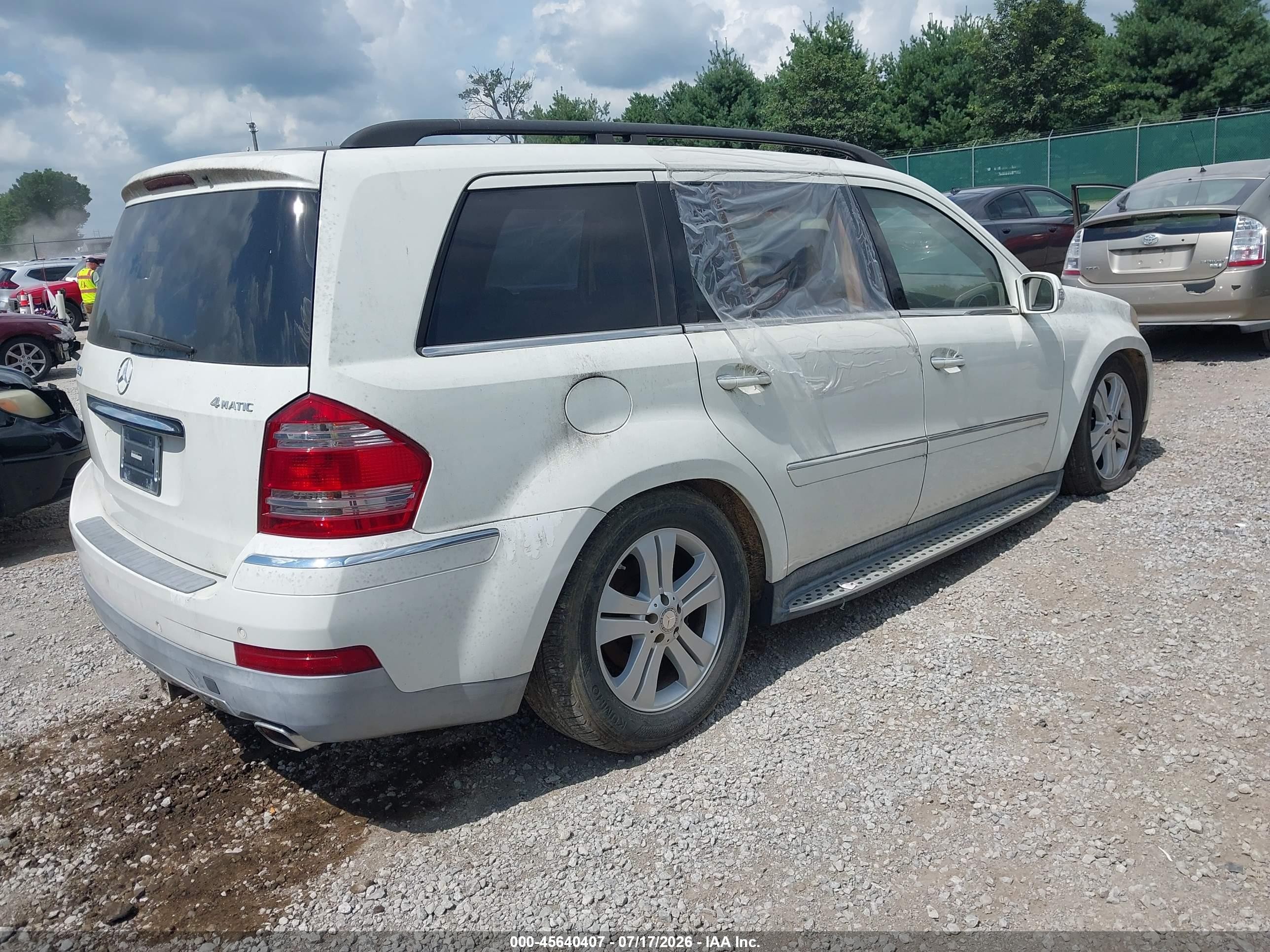 2008 Mercedes-benz Gl 450 4matic Белый vin: 4JGBF71E18A411547