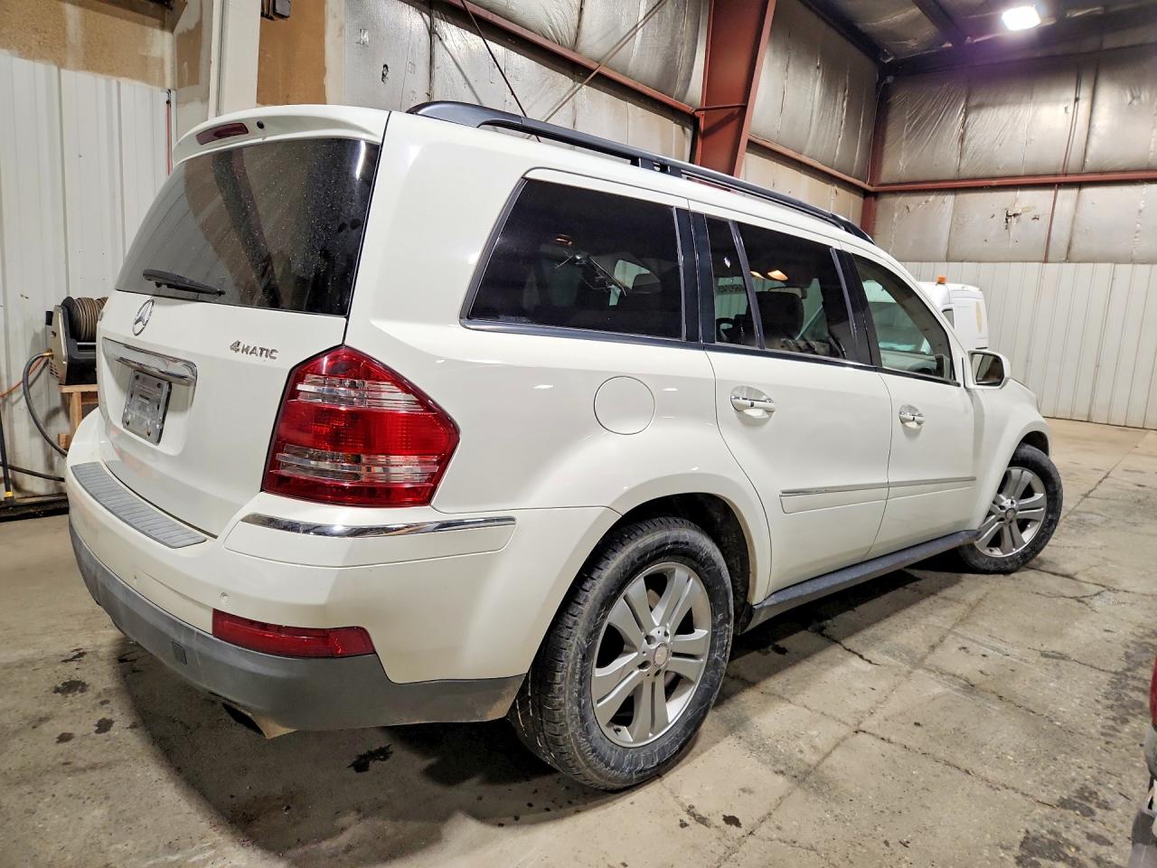 2009 Mercedes-benz Gl 450 4matic White vin: 4JGBF71E19A450138