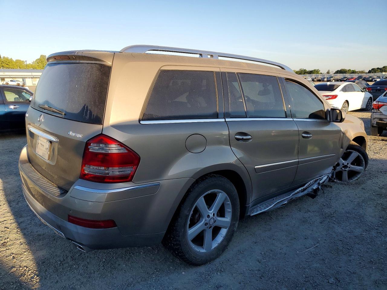 2009 Mercedes-benz Gl 450 4matic Tan vin: 4JGBF71E29A463545